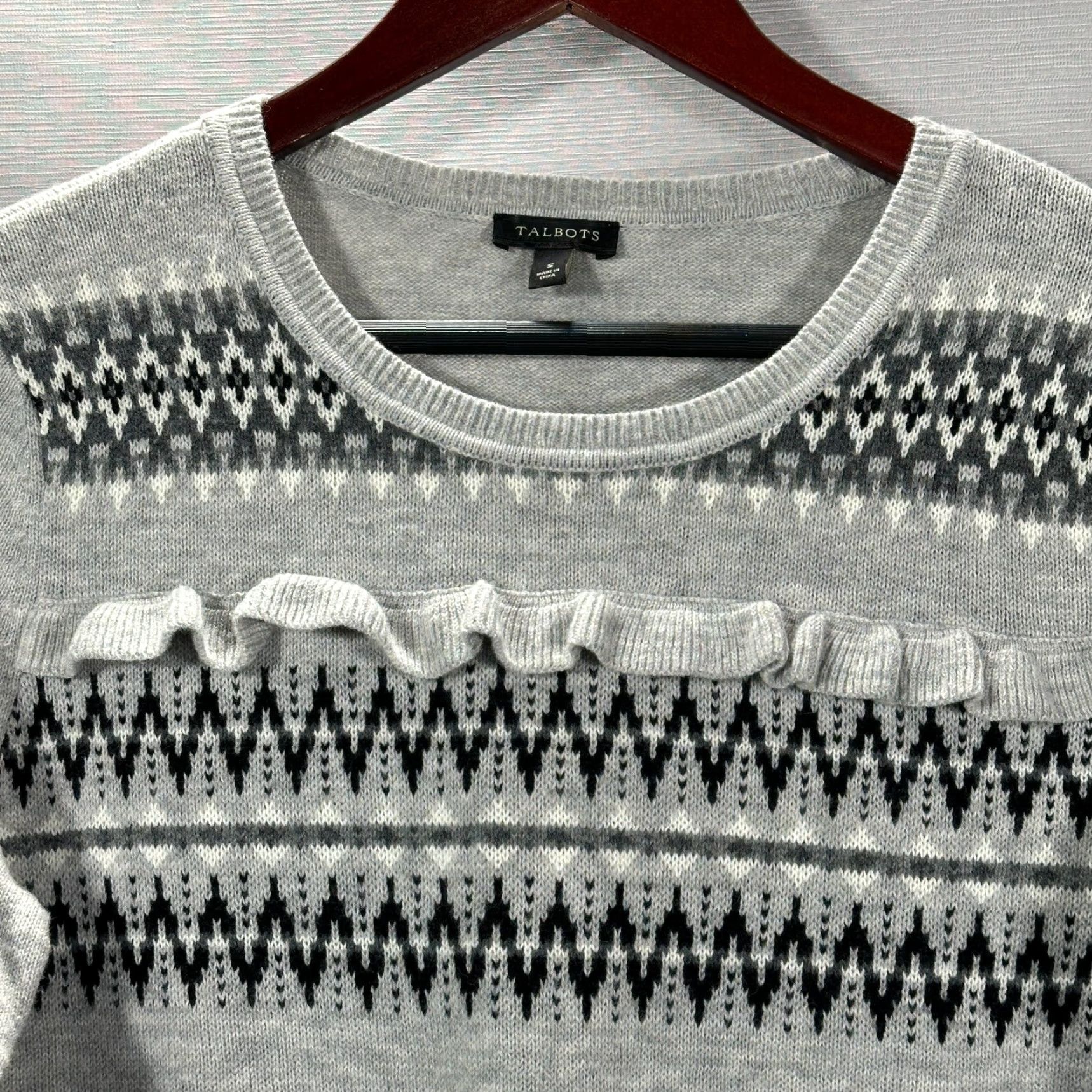 Talbots Talbots Sweater Womens Small Gray Knit Nylon Lambswool Stripe Ruffle Pullover S Gr ay Stripe Knit Pullover Womens Size S / US 4 / IT 40 - 2 Thumbnail