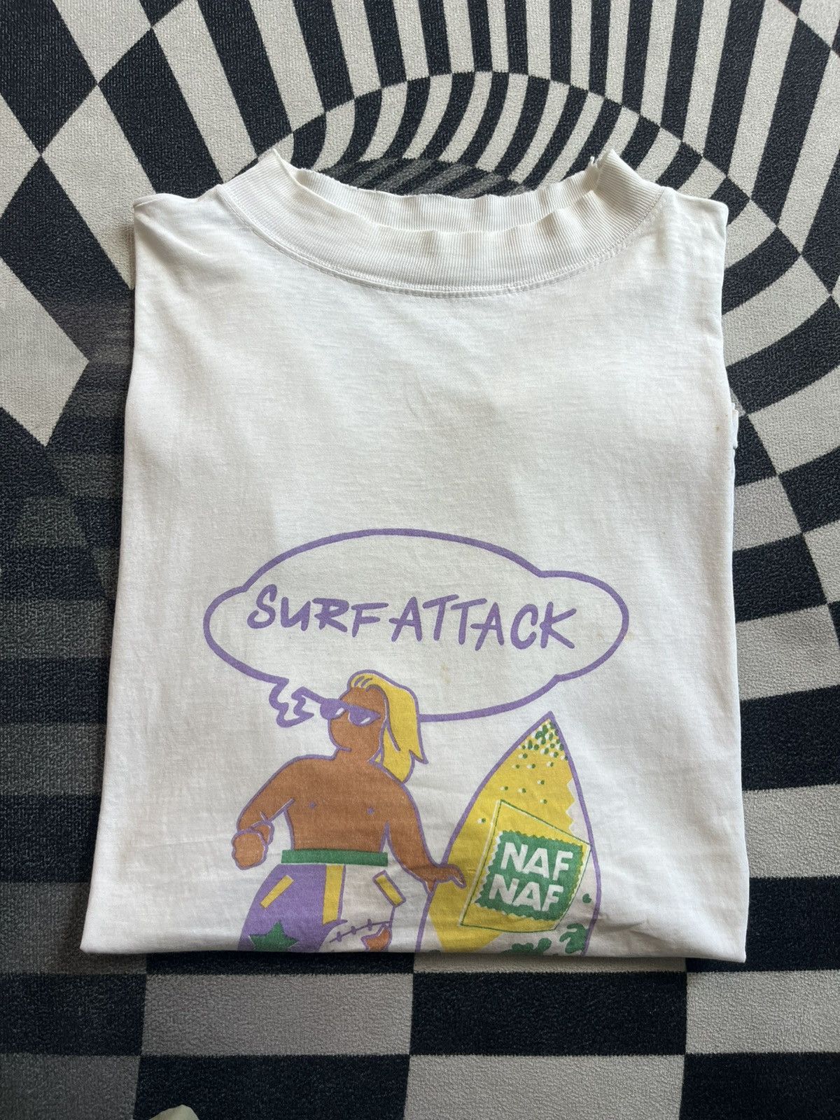 Vintage Vintage NAF NAF Surf Attack Brand 90’s Tshirt Size US L / EU 52-54 / 3 - 1 Thumbnail