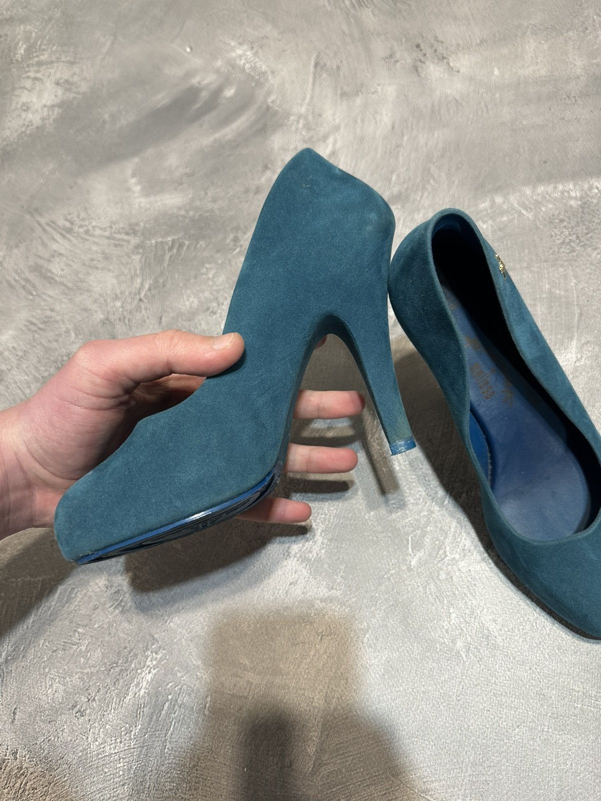 Vivienne Westwood Vivienne Westwood Anglomania Velvet Heels Size US 7.5 / IT 37.5 - 5 Thumbnail