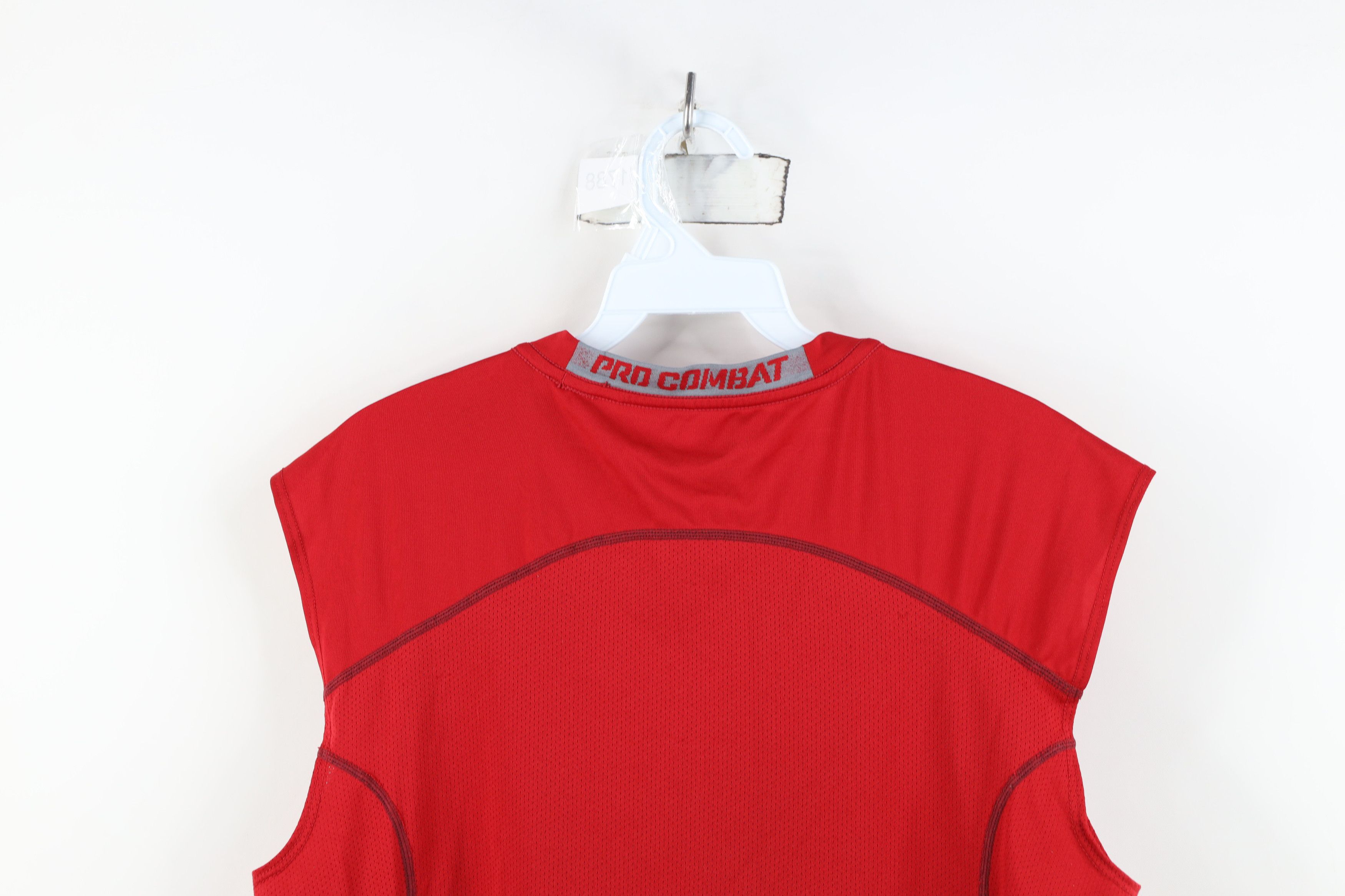 Nike Nike Pro Combat Compression Sleeveless Muscle T-Shirt Size US M / EU 48-50 / 2 - 14 Thumbnail