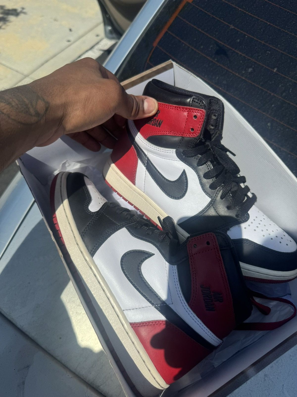 Nike Retro 1 ‘reimagined bred’ Size US 8.5 / EU 41-42 - 2 Thumbnail