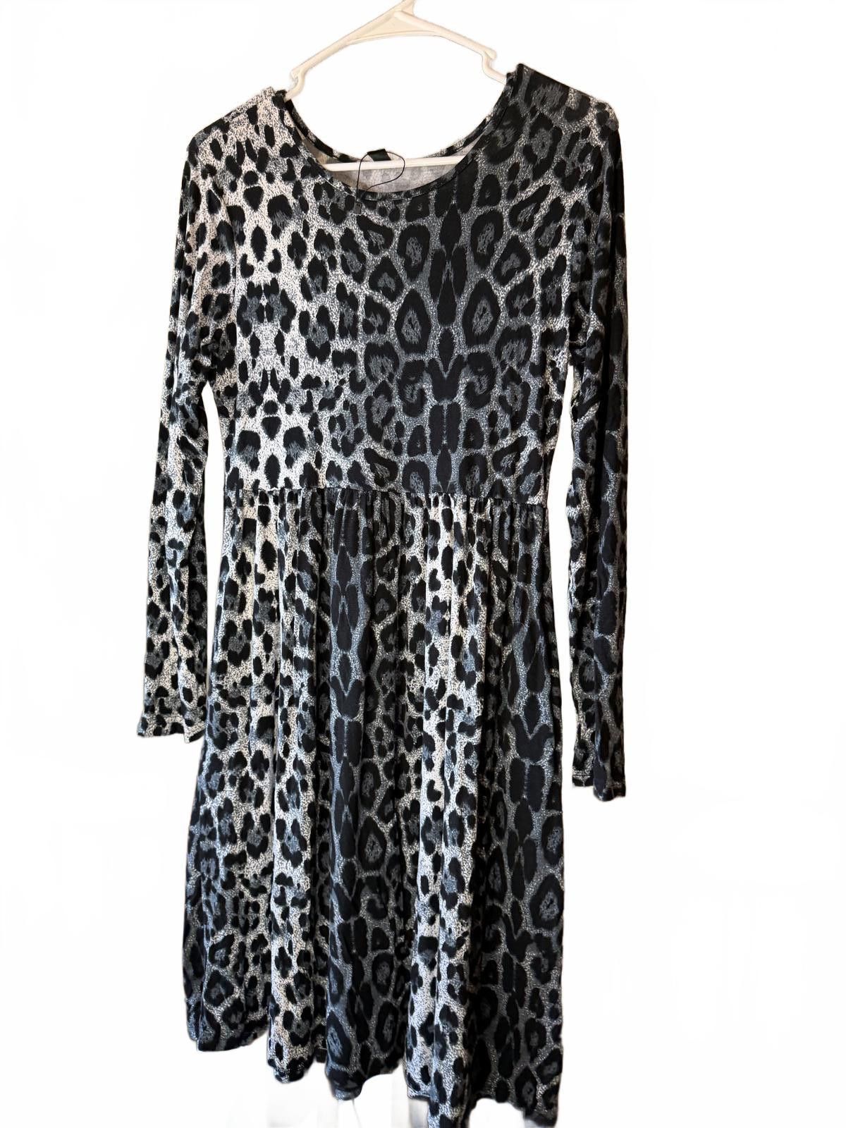 Other Gray & Black Animal Print Longsleeve Dress Size M / US 6-8 / IT 42-44 - 1 Thumbnail