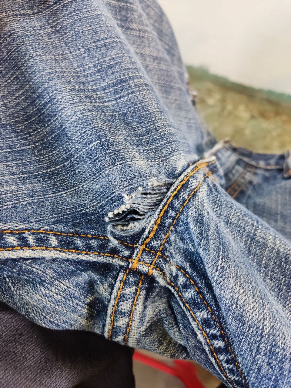 Levi's levis 559 relaxed straight distressed denim Size US 35 - 7 Thumbnail