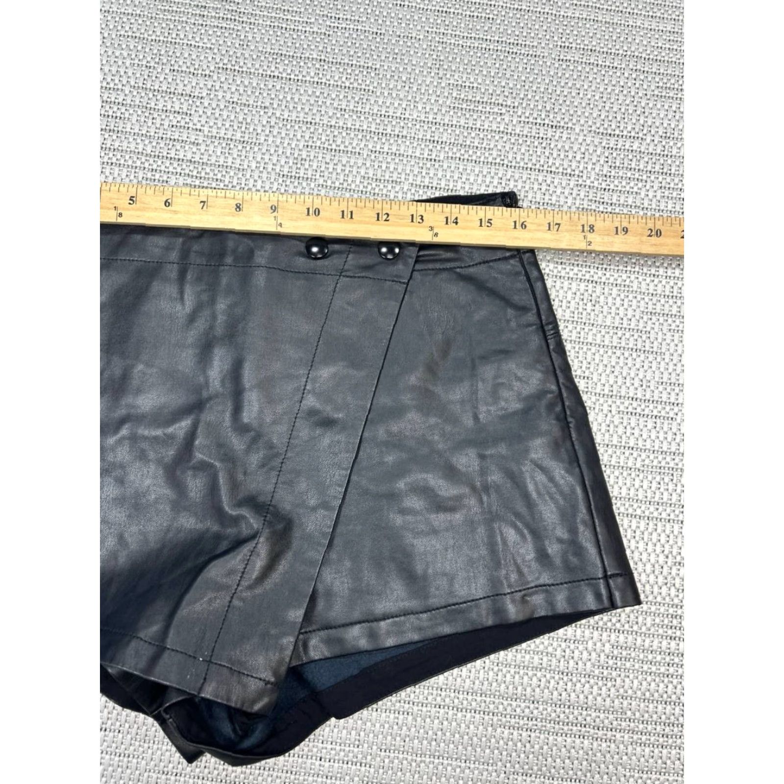 Free People Free People Skort Womens 8 Black Faux Leather Mini Short Skirt 8 Black Womens Jeans? Size 30" / US 8 / IT 44 - 7 Thumbnail