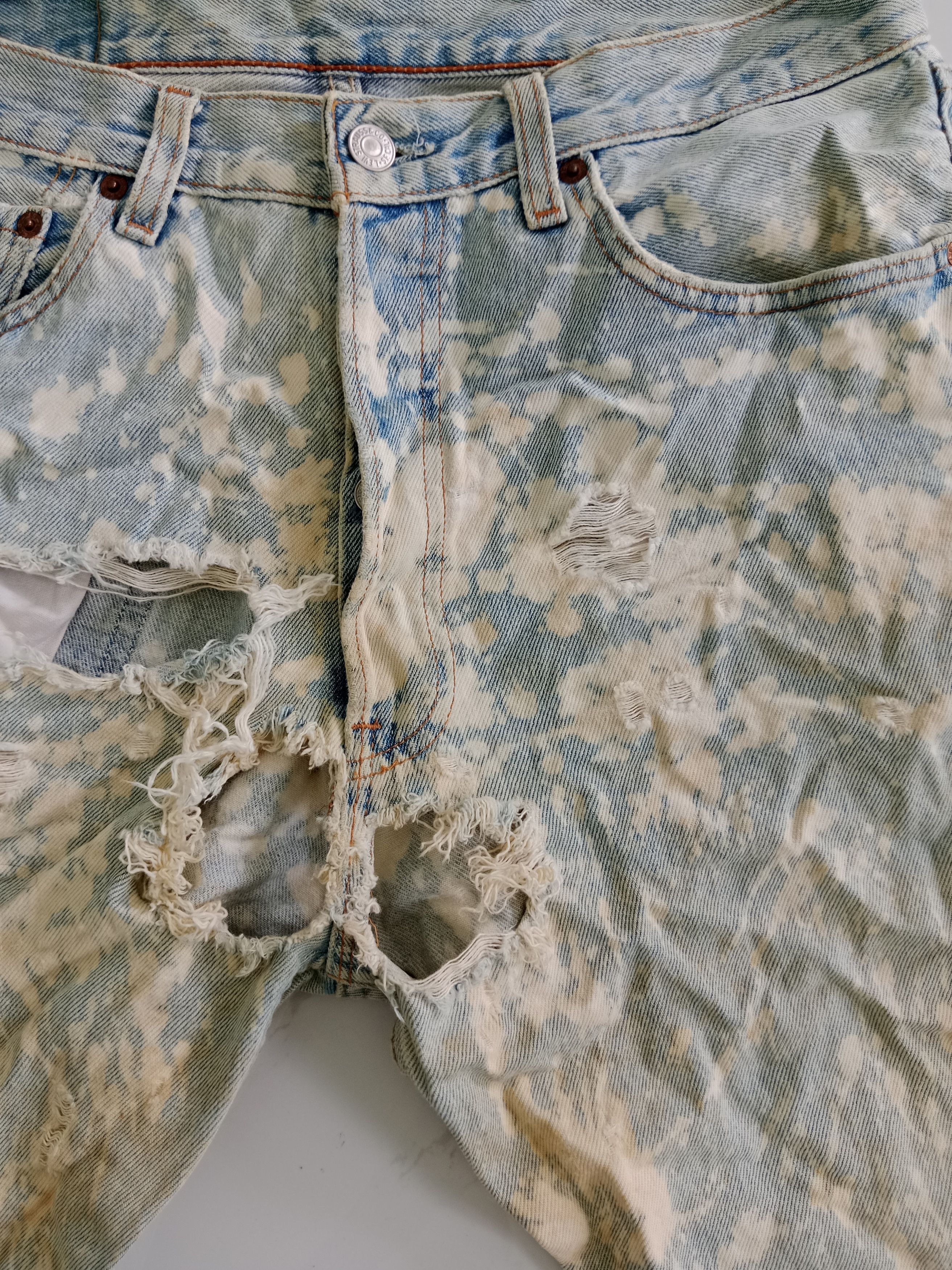Levi's Vintage Clothing Levis 501 Distressed Short Pants Made in USA Acid Wash Style Size US 31 - 5 Thumbnail