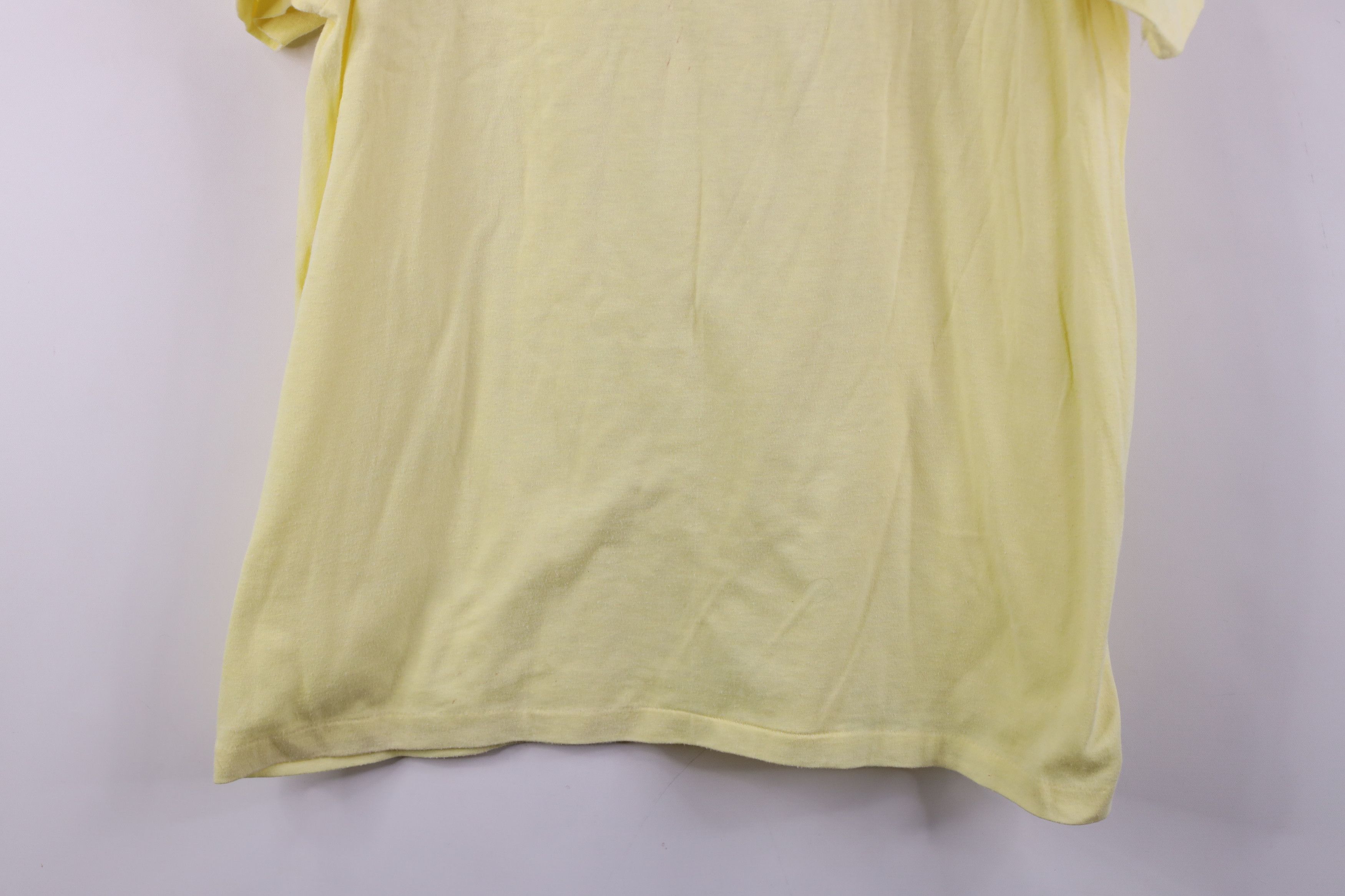 Vintage Vintage 80s Funny Picking and Grinning Booger T-Shirt USA Size US XL / EU 56 / 4 - 16 Thumbnail