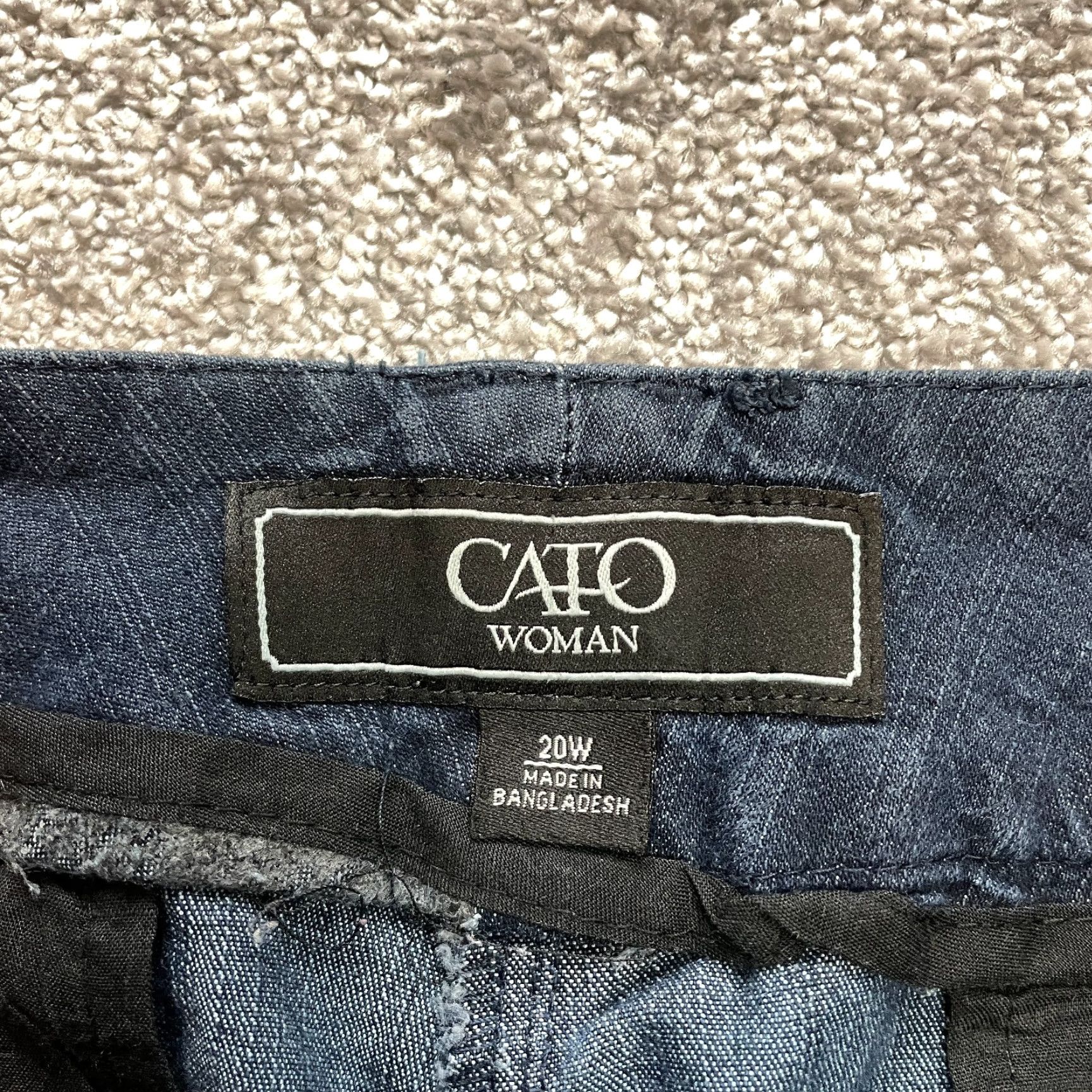 Vintage VINTAGE Cato Women's Chino Shorts Plus Size 20W Blue Chambray Cotton Casual Pockets 10" Inseam Size 42" / US 20 - 7 Thumbnail