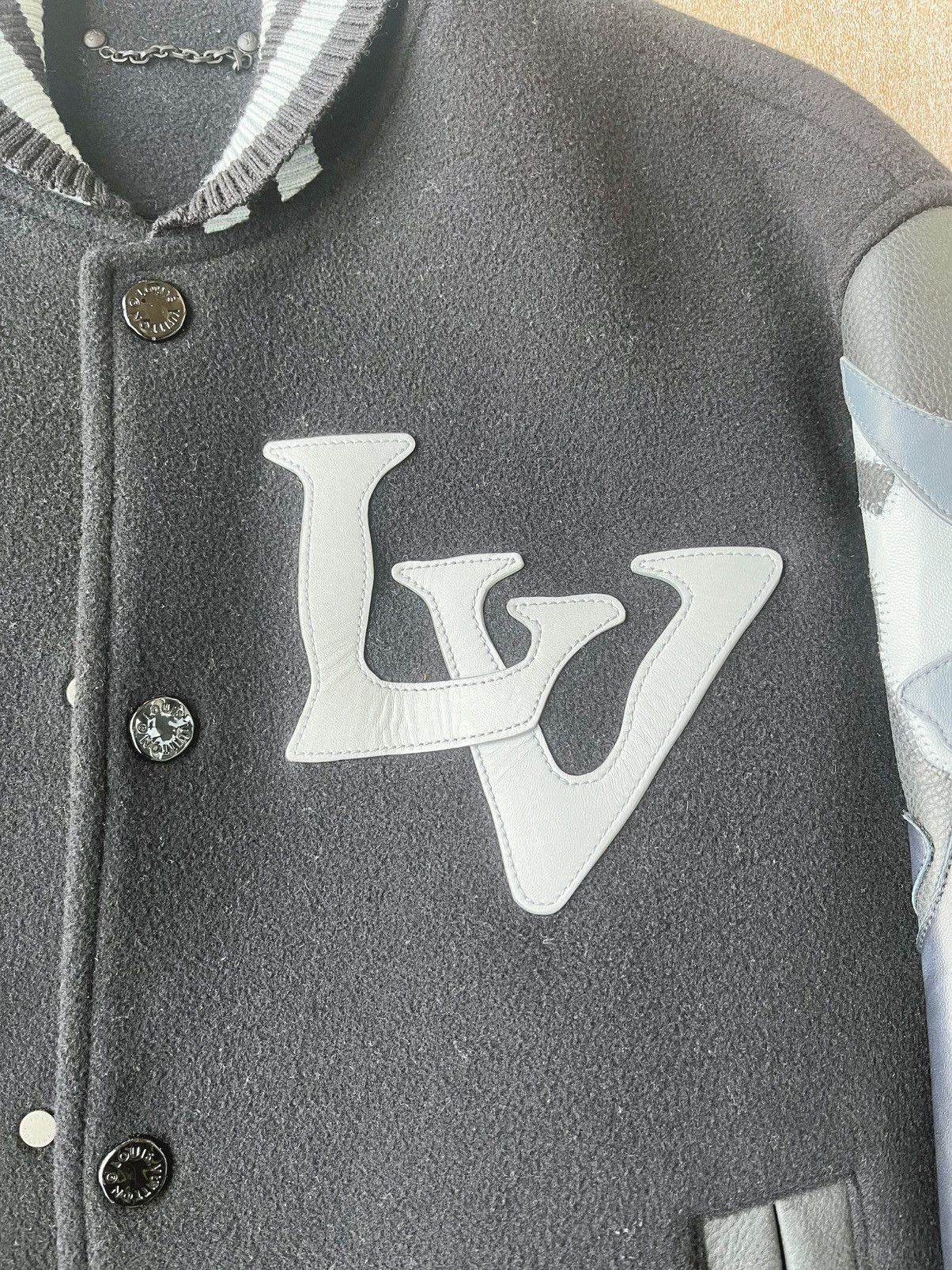 Louis Vuitton Luxury Louis Vuitton jacket Size US M / EU 48-50 / 2 - 2 Thumbnail