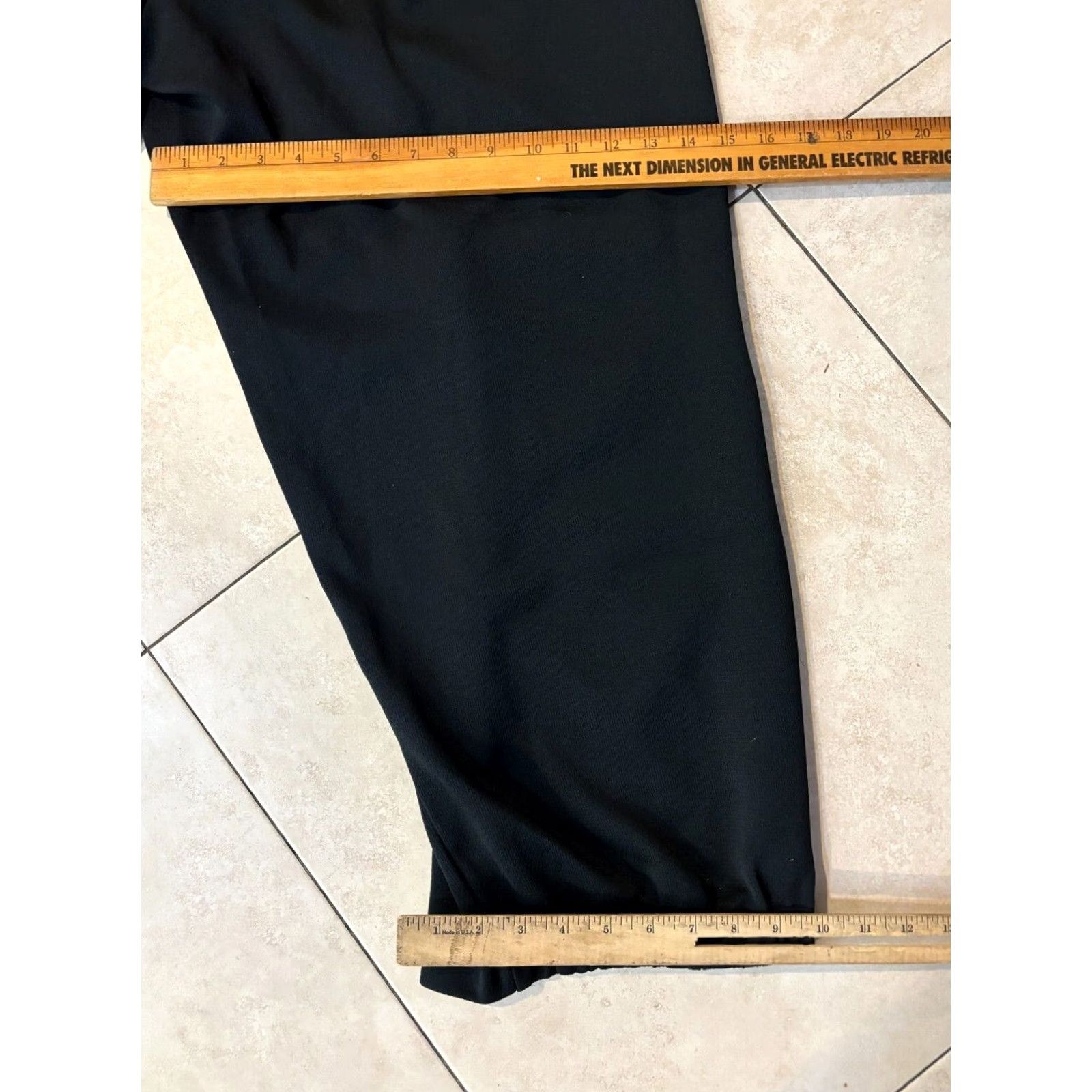 Nike Nike Track Pants Nike Dri-FIT 2XL Black 100% Polyester Mens Pants Athletic Pockets Lightweight Adjustable Waist Gym Running 877 Size US 39 - 7 Thumbnail