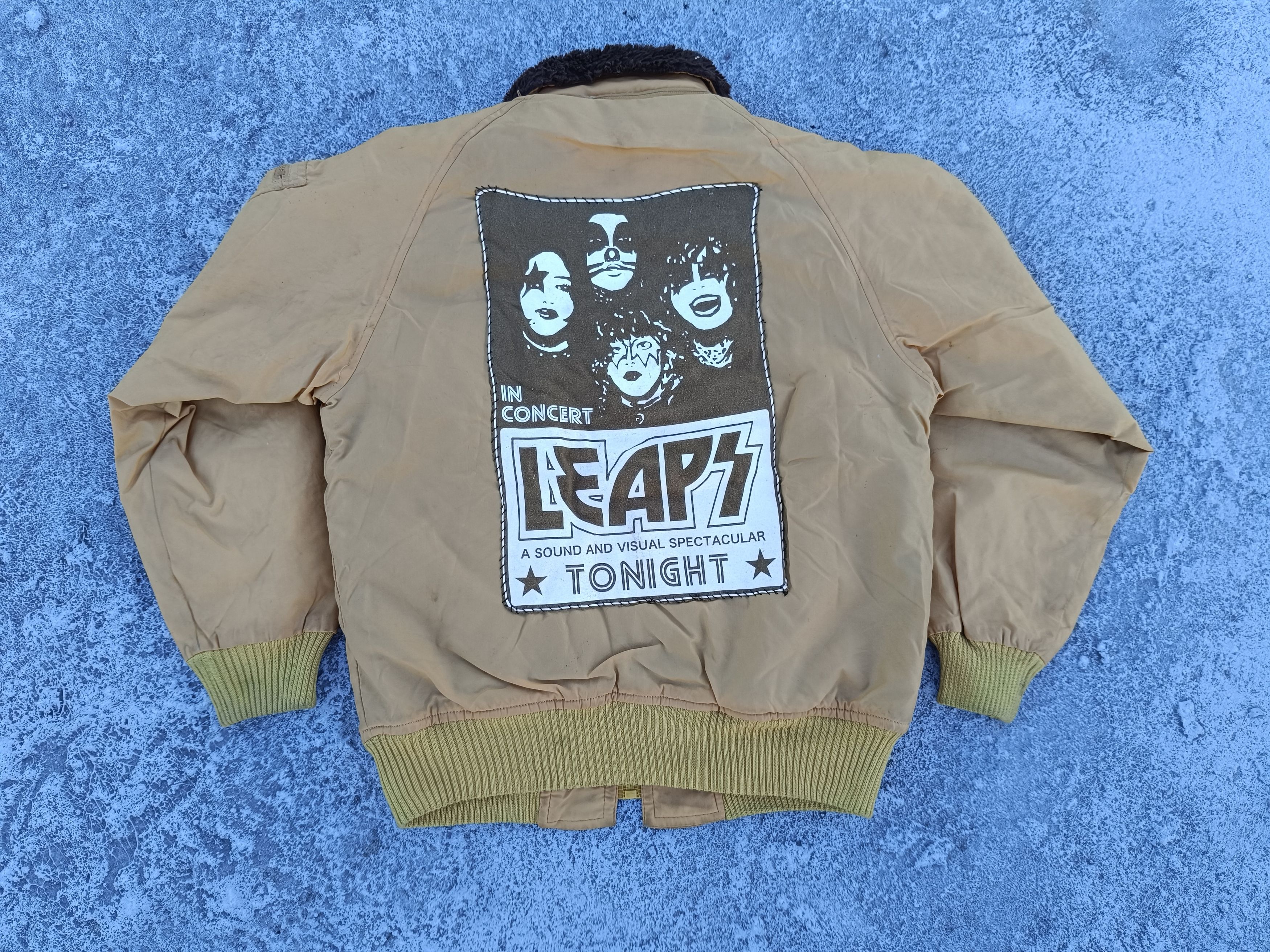 Vintage vintage Bomber Jacket custom with LEAPS patch Size US M / EU 48-50 / 2 - 1 Thumbnail