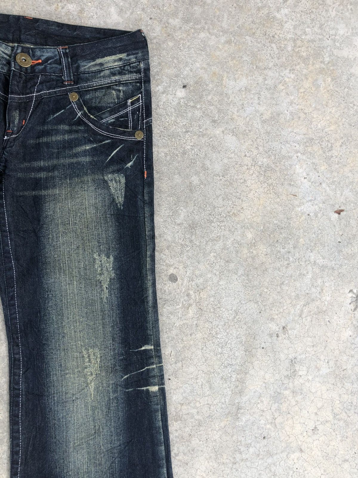 Japanese Oahu Flared Jeans Distressed Jeans