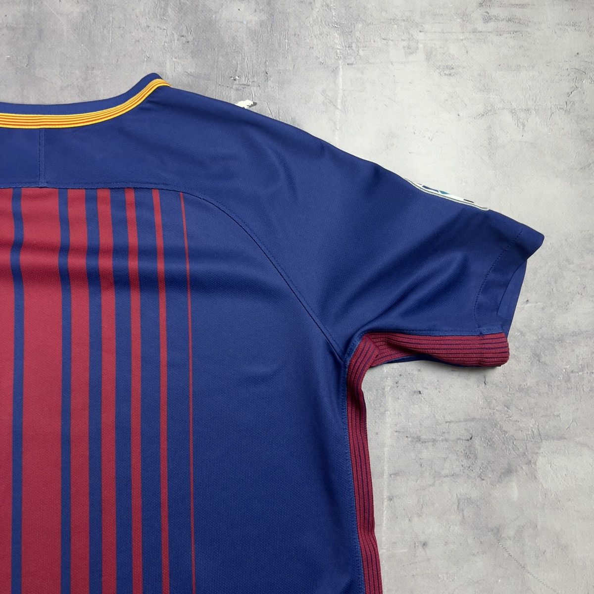 Nike Rare! F.C Barcelona Nike Soccer Jersey Away Home Shirt Size US S / EU 44-46 / 1 - 12 Thumbnail