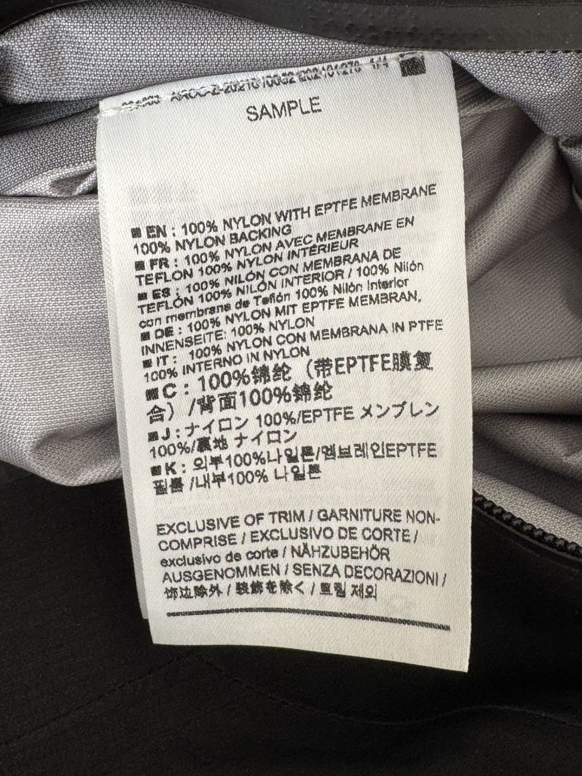 Arc'teryx NWT Arc’teryx Veilance Women’s Finite Goretex Overcoat Size ONE SIZE - 10 Thumbnail