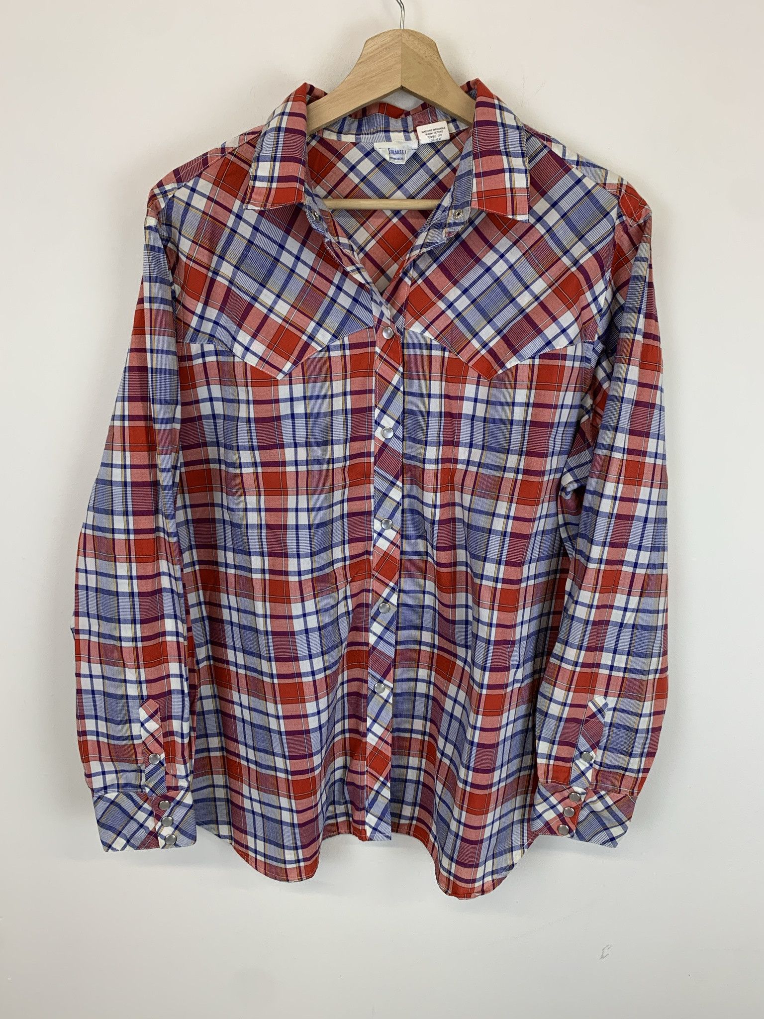Vintage Vintage 1990s Levi's Strauss Pearl Snap Western Shirt Size L Size US L / EU 52-54 / 3 - 1 Thumbnail