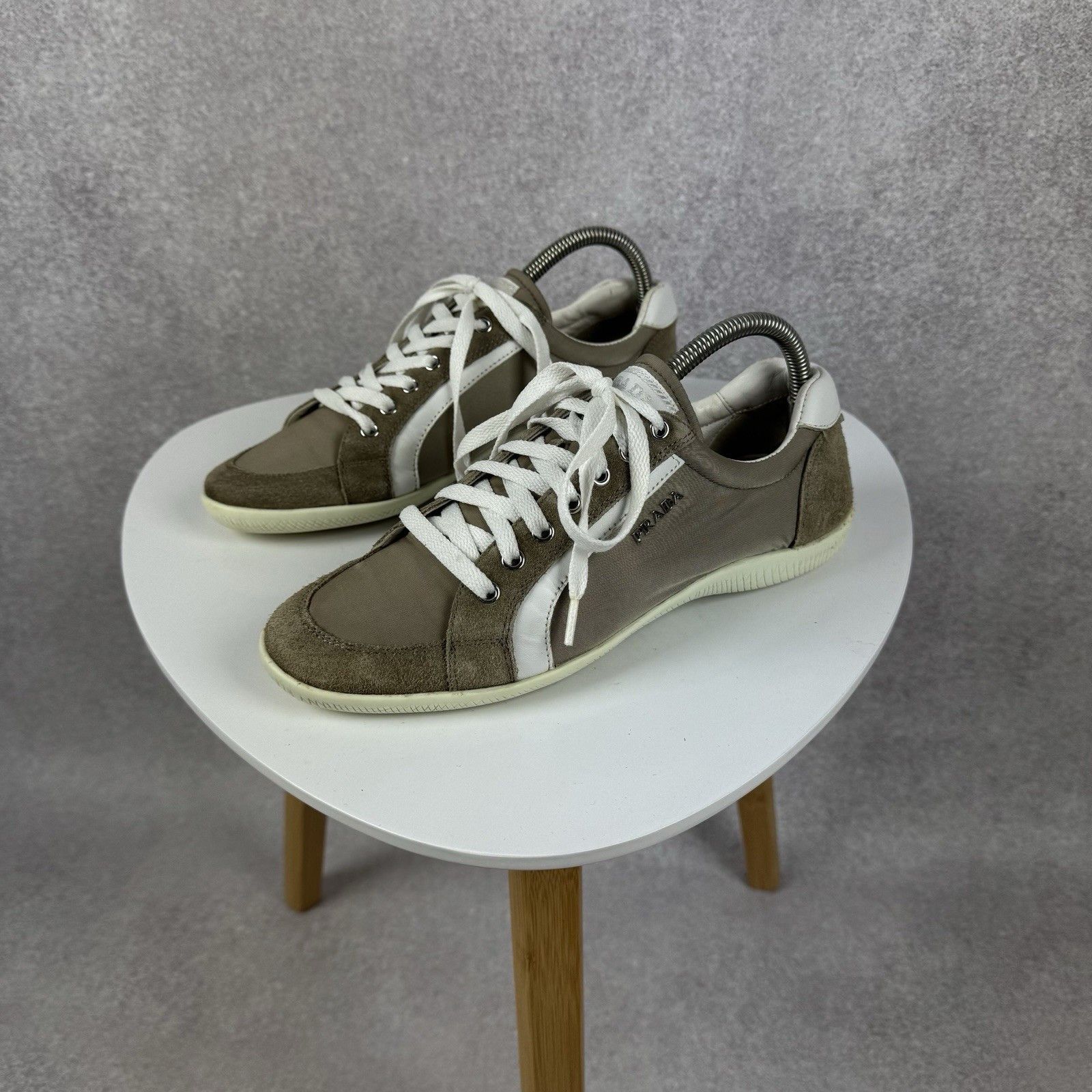 Prada Authentic Luxury Prada Saffiano Sneakers Shoes Woman 3E4890 Size US 8 / IT 38 - 1 Thumbnail