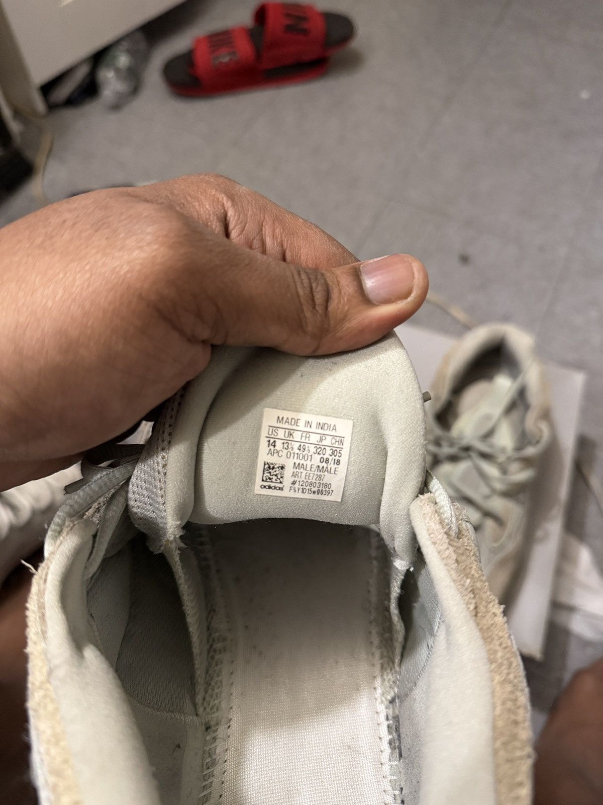 Adidas Addidas yeezy salt Size US 14 / EU 47 - 6 Thumbnail