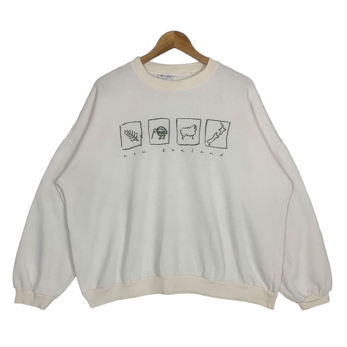 Vintage The New Zealand Affair Crewneck Sweatshirt