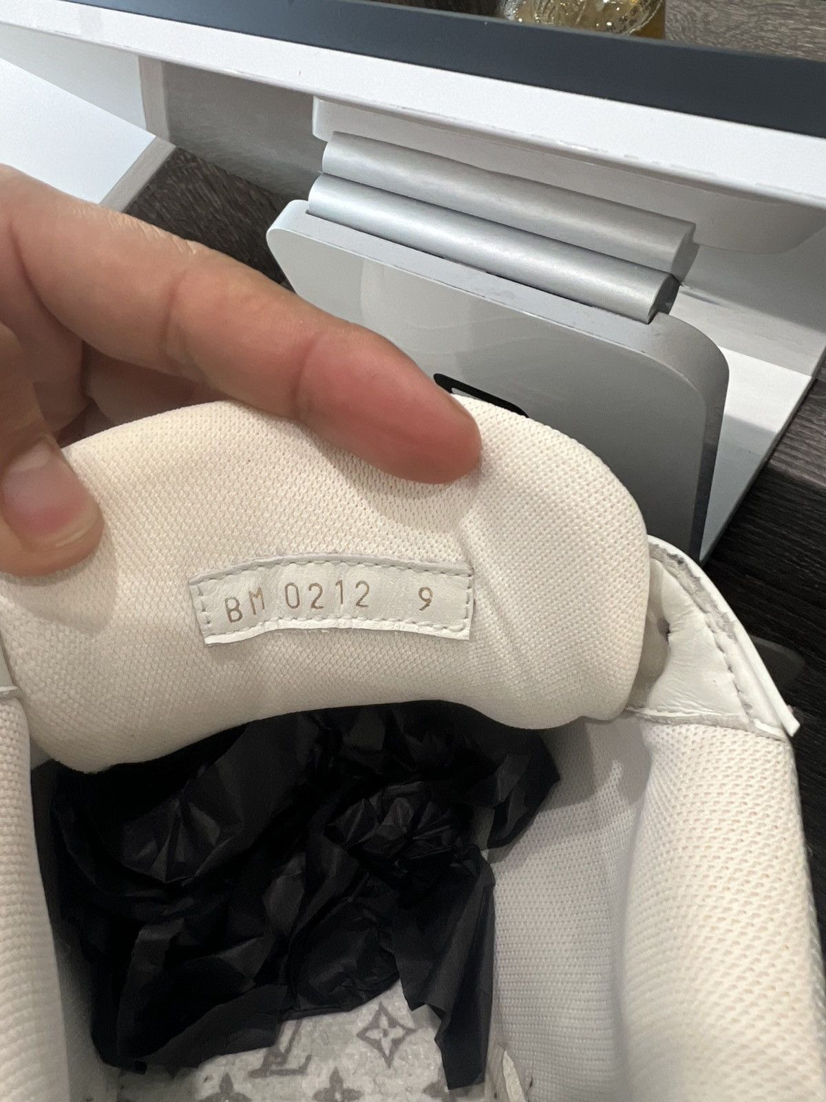 Louis Vuitton Louis Vuitton Size US 9 / EU 42 - 10 Thumbnail