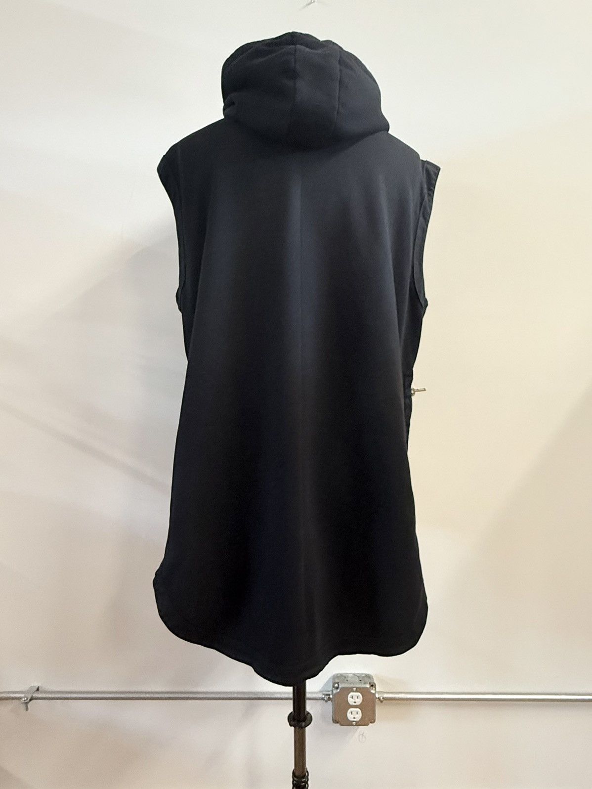 Givenchy GIVENCHY PARIS — Sleeveless Side-Zip Hoodie Vest Black | XL Size US XL / EU 56 / 4 - 3 Thumbnail