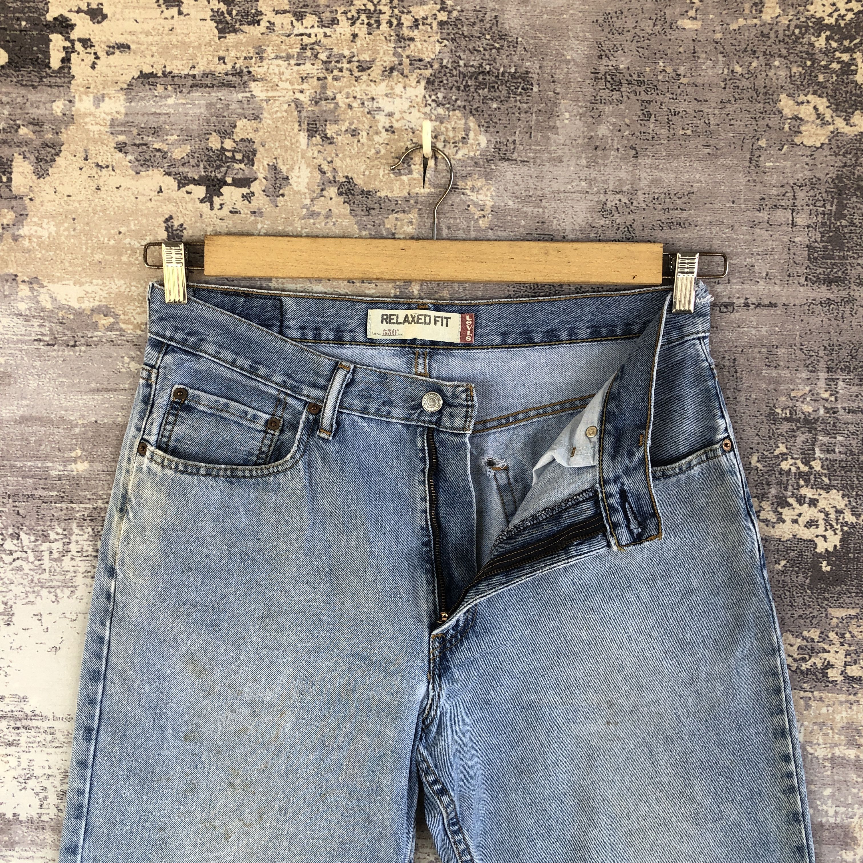 Levi's Vintage Levis 550 Faded Jeans Levi's 550 Light Wash Denim Size US 32 / EU 48 - 6 Thumbnail
