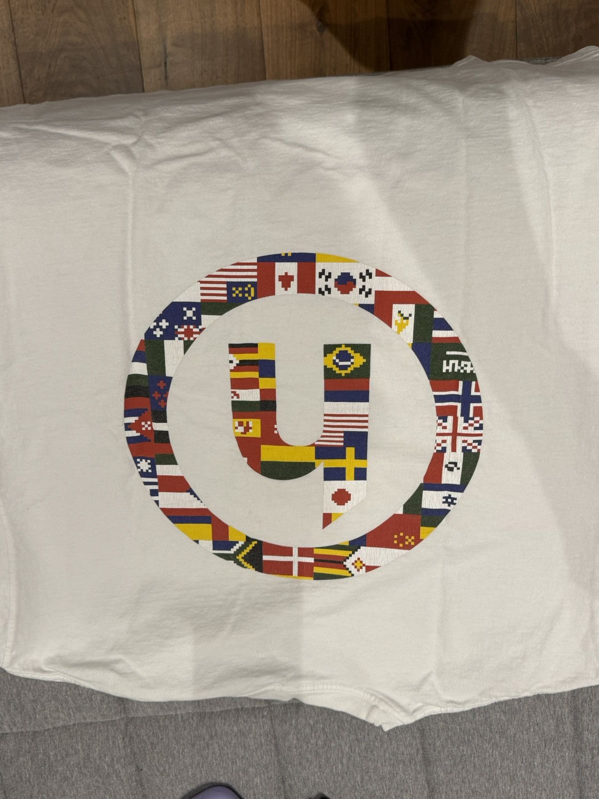 HIDDEN HIDDEN USA / GLOBE T SHIRT BRAND NEW Size US XL / EU 56 / 4 - 5 Thumbnail