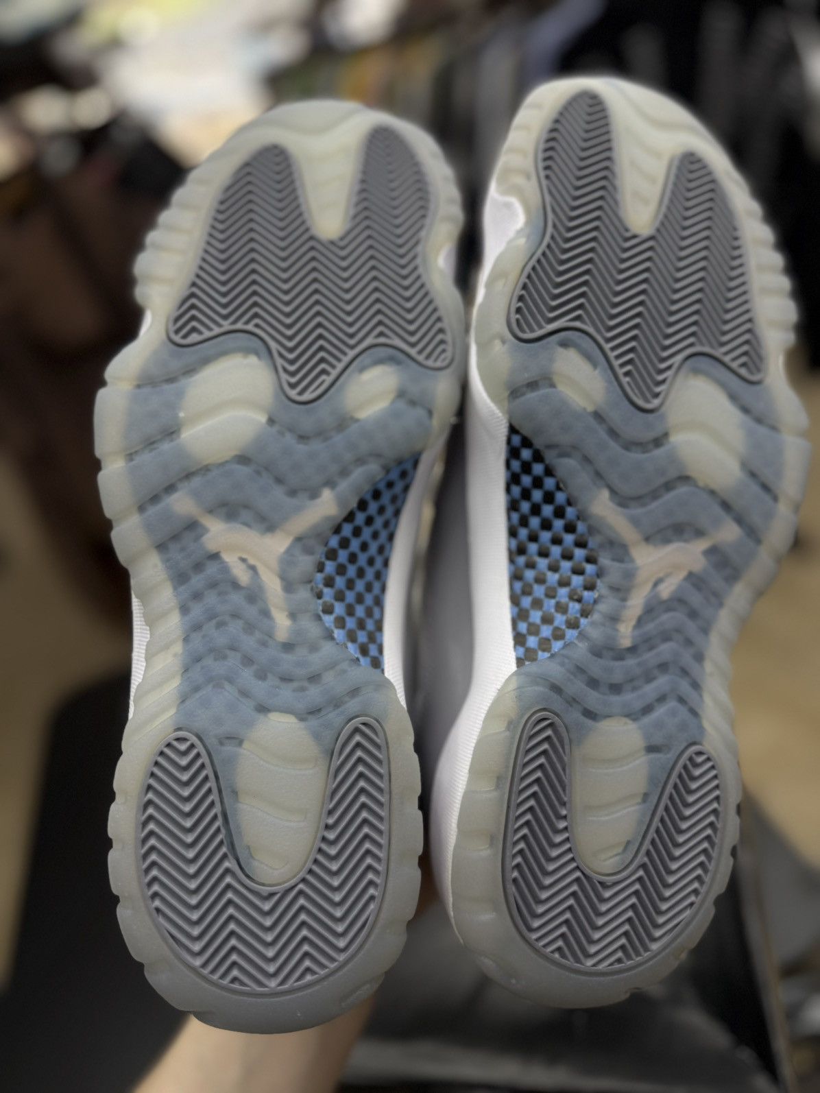 Jordan Brand Air Jordan 11 Retro Low Cement Grey White UNC Blue Size 13 Size US 13 / EU 46 - 23 Thumbnail