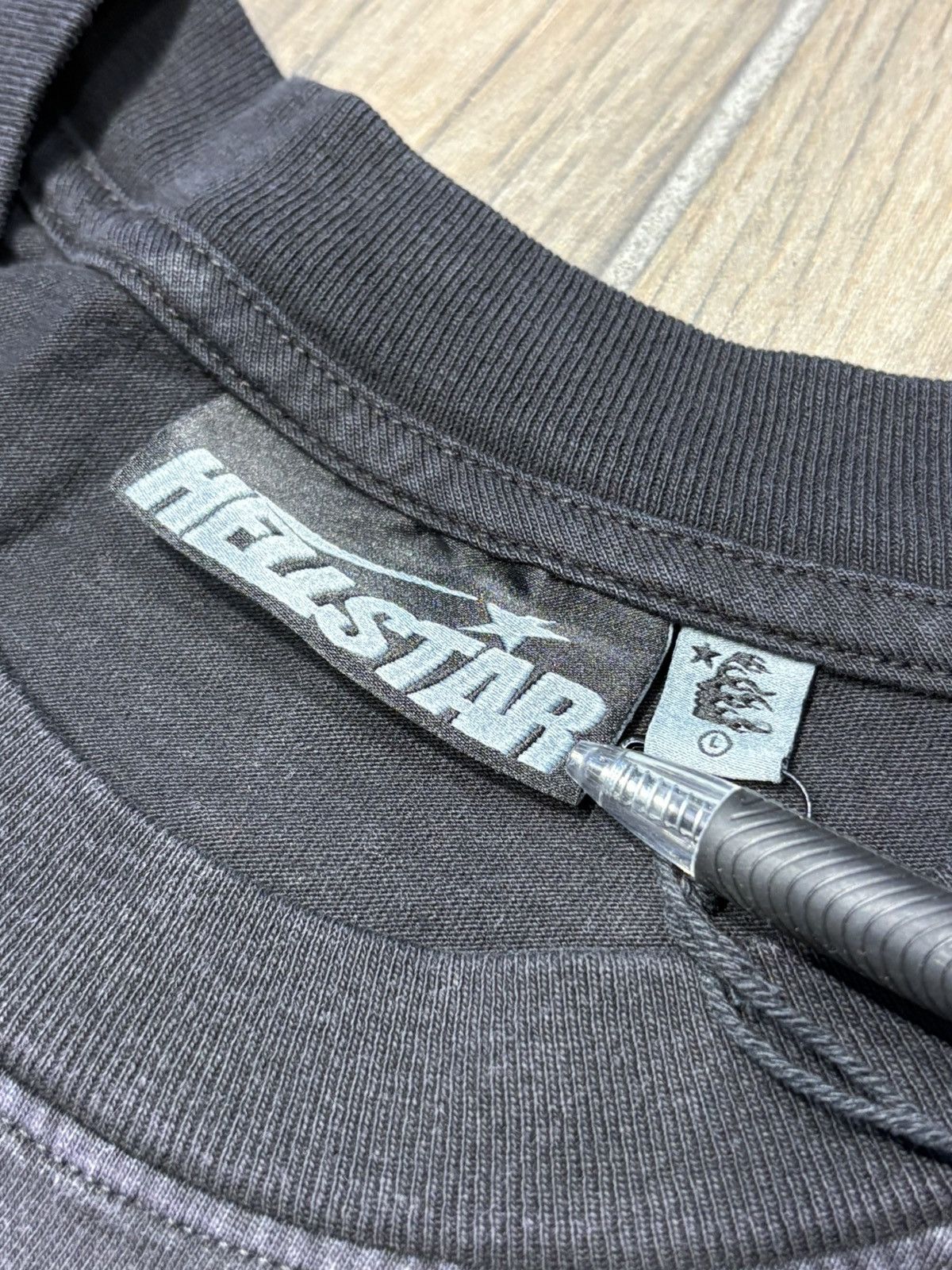 HELLSTAR HELLSTAR “GLOW IN THE DARK SPORTS LOGO” TEE - SIZE LARGE Size US L / EU 52-54 / 3 - 5 Thumbnail