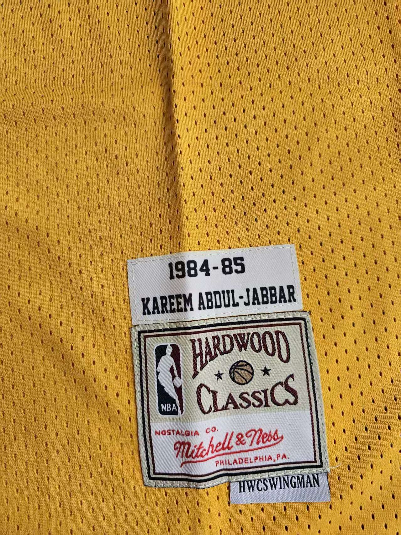 NBA Angeles Lakers #33 Abdul-Jabbar Jersey Size US M / EU 48-50 / 2 - 3 Thumbnail