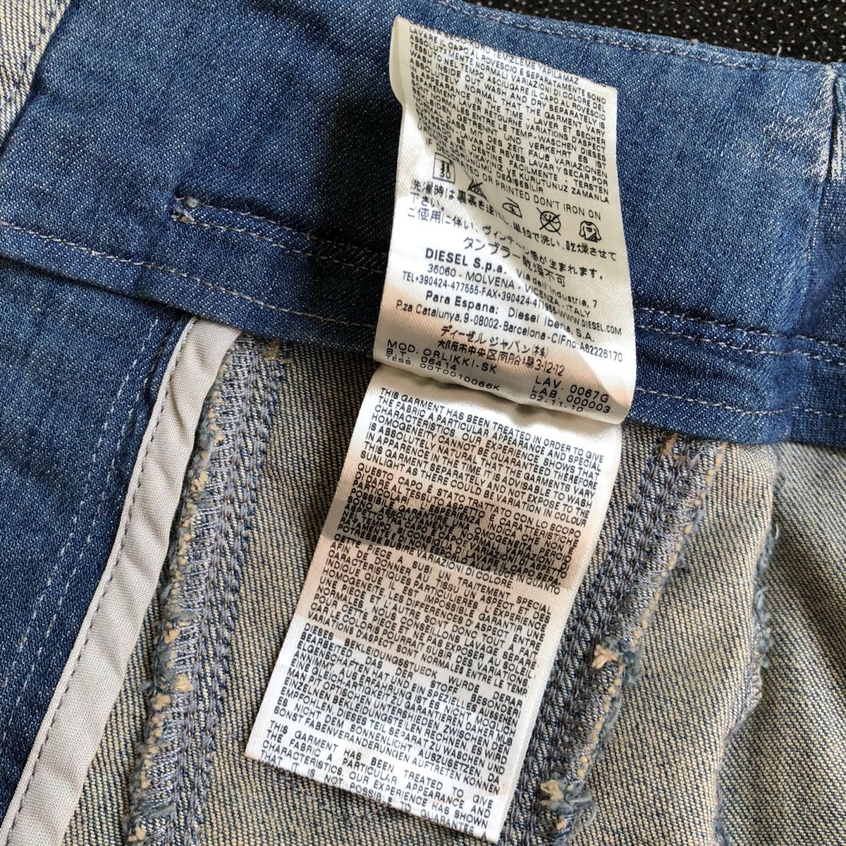 Diesel DIESEL full button jeans mini skirt Size 26" / US 2 / IT 38 - 22 Thumbnail