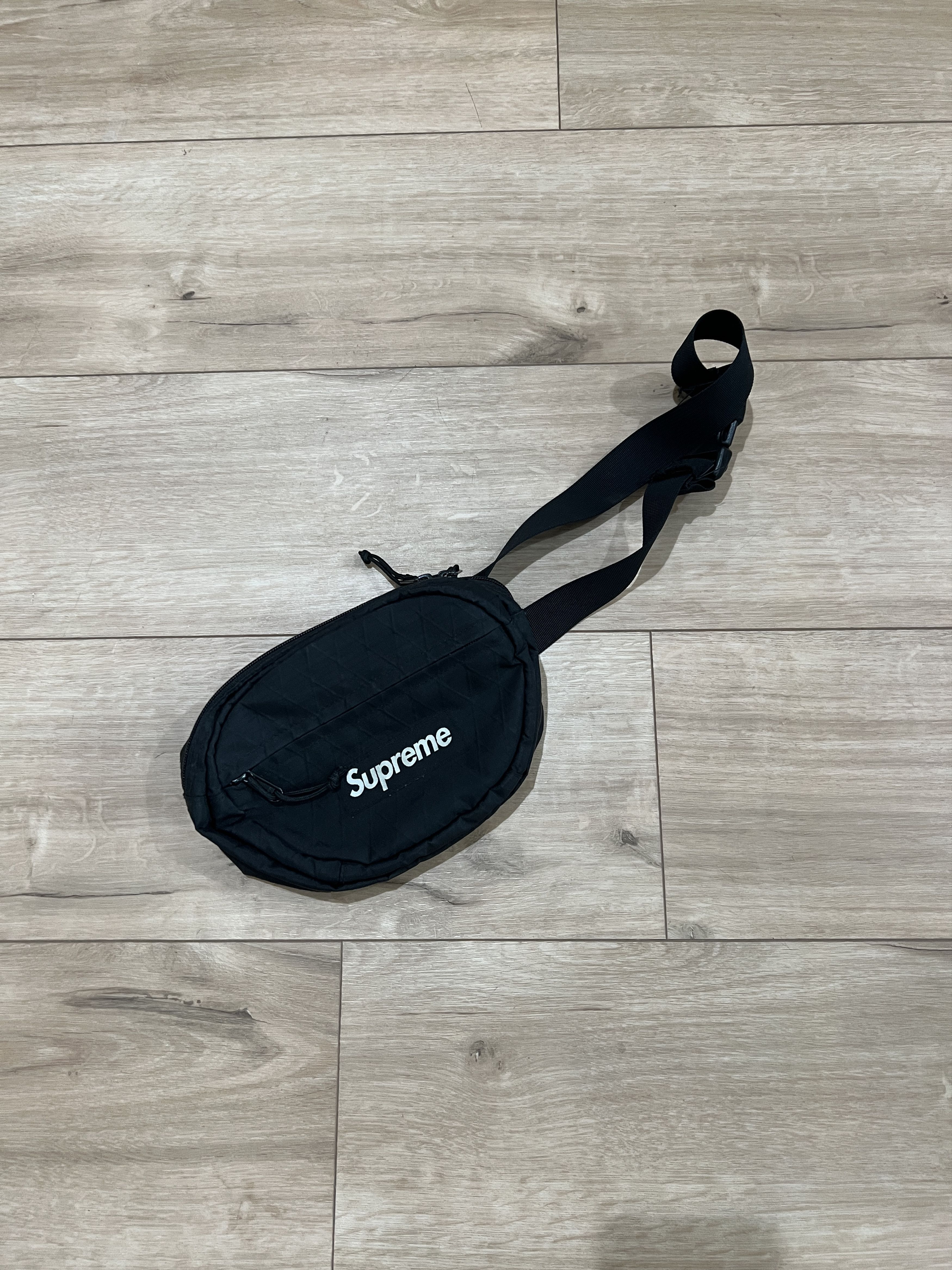 【新品】 Supreme 18FW Waist Bag Black Supreme Waist Bag (SS18) Black - SS18 - US