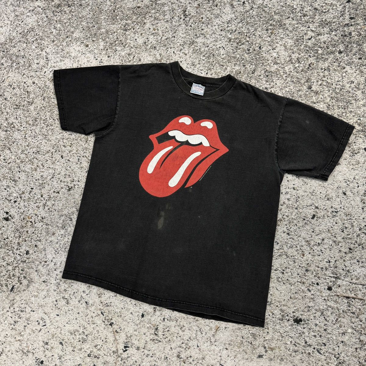 Band Tees 1999 Thrashed Faded Rolling Stones No Security Tour Tee Size US L / EU 52-54 / 3 - 9 Thumbnail