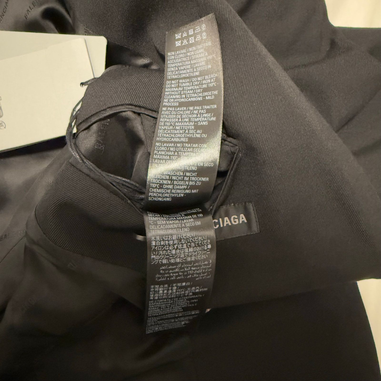 Balenciaga NWT 2023 Balenciaga Round Shoulder Waisted Jacket - FR 40 Size L / US 10 / IT 46 - 15 Thumbnail