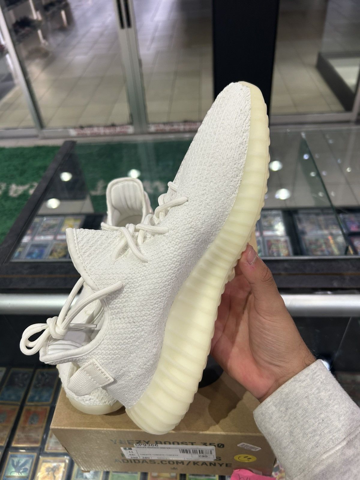 Adidas Yeezy 350 Cream 2018 Size US 11 / EU 44 - 5 Thumbnail