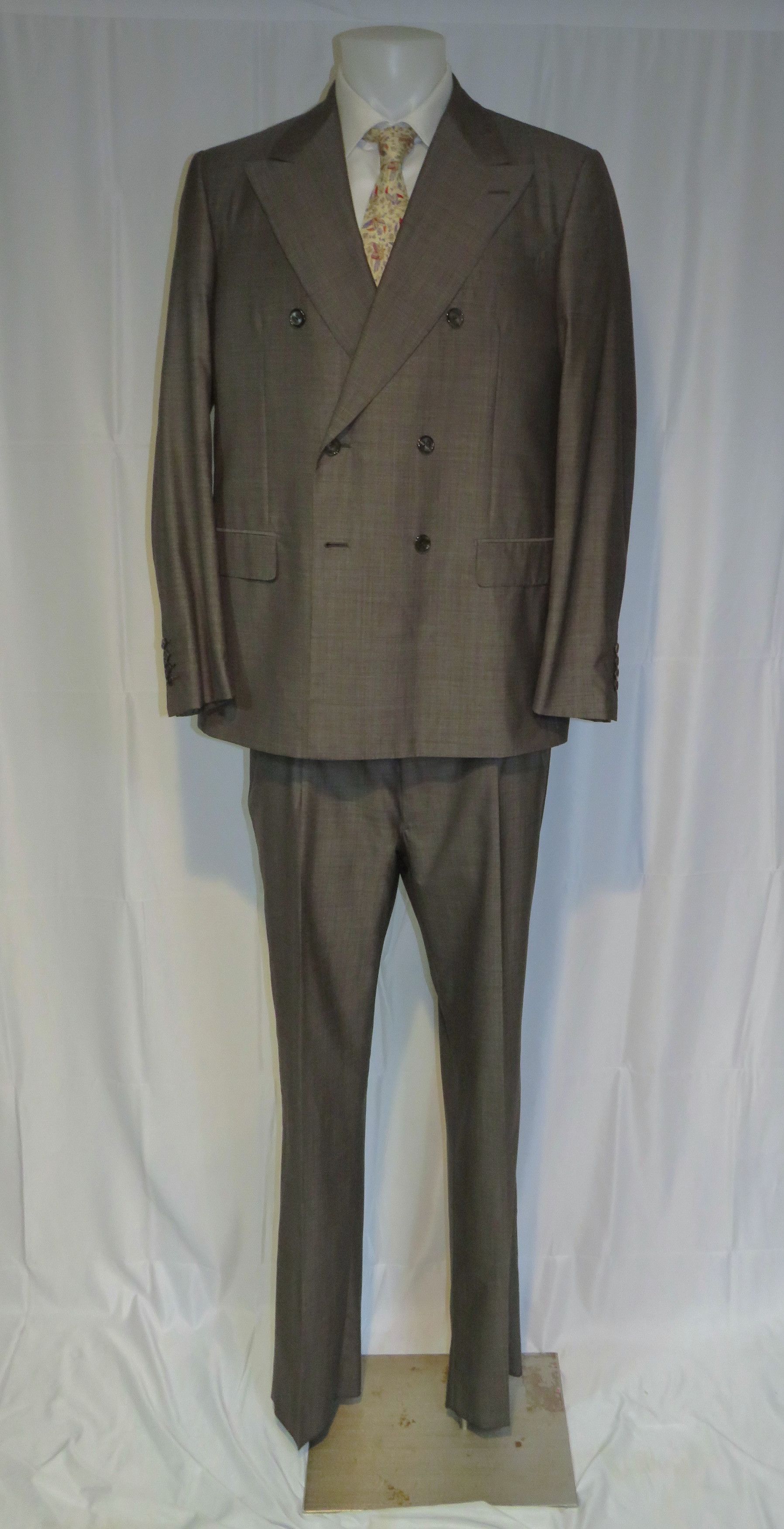 Caruso Brown Tic Pattern Silk Blend Double Breasted Suit 48R NWT Size 48R - 1 Thumbnail