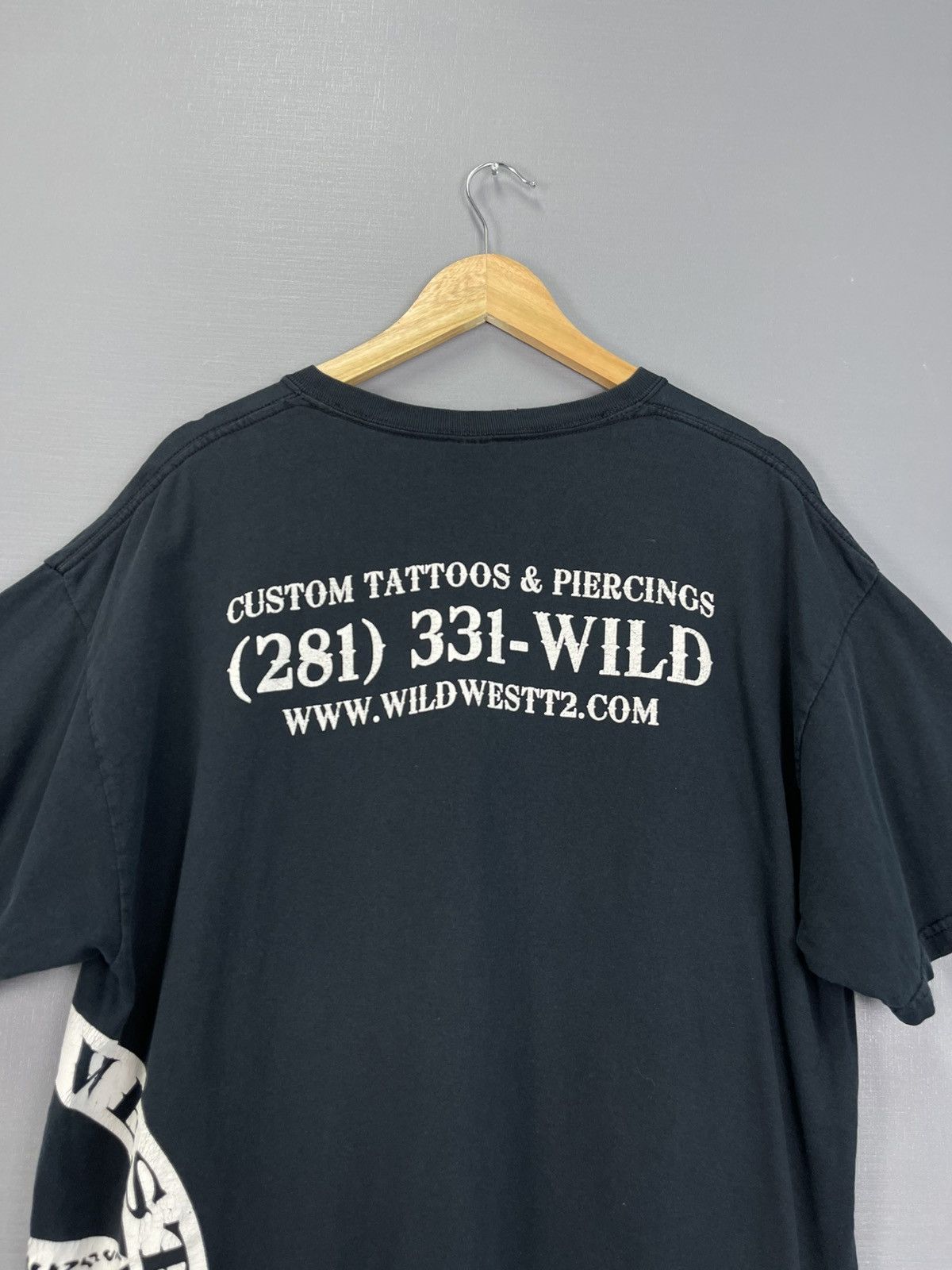 Vintage Vintage Wild West Tattoo T-Shirt Size US XL / EU 56 / 4 - 9 Thumbnail
