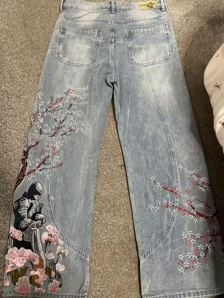 Japanese Brand Vintage Cherry Blossom Black Knight Embroidered Jeans Size 27" / US 4 / IT 40 - 5 Thumbnail