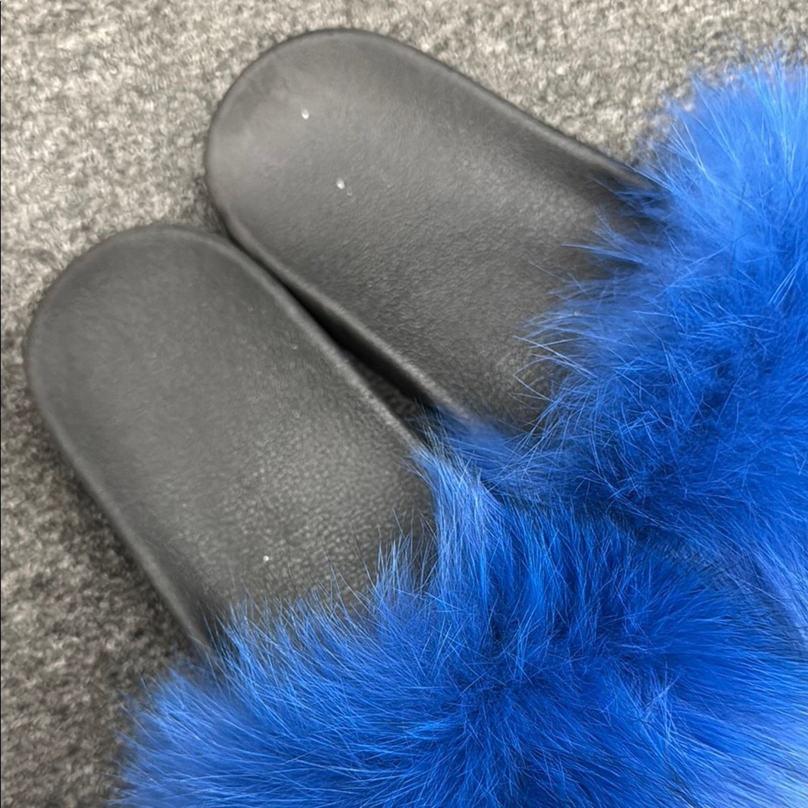 Other NWOB Electric Blue fur Slide Sandals Size 10 Size US 10 / IT 40 - 3 Thumbnail