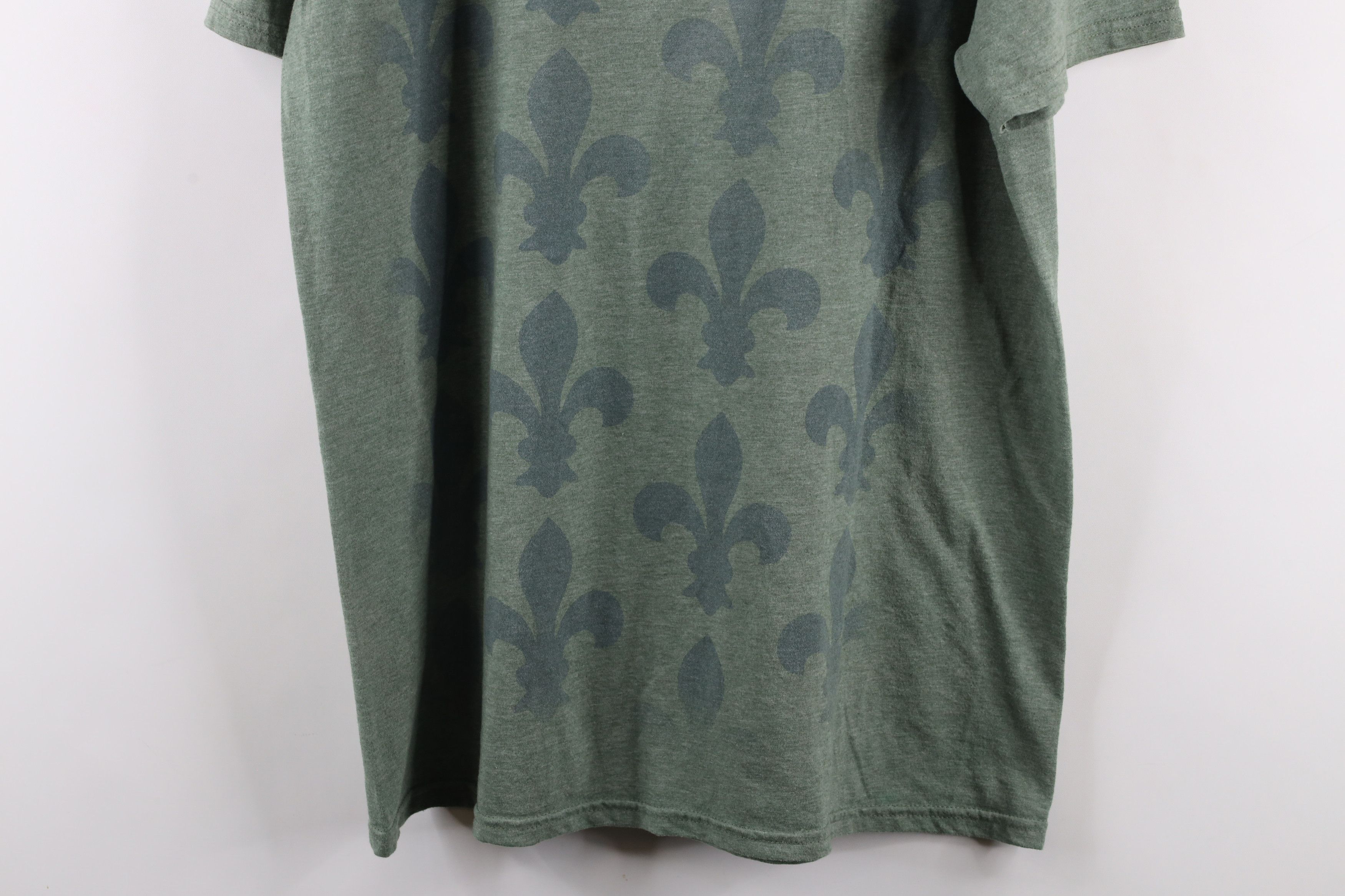 Vintage Vintage House of Blues Guitar All Over Print T-Shirt Green Size US L / EU 52-54 / 3 - 11 Thumbnail