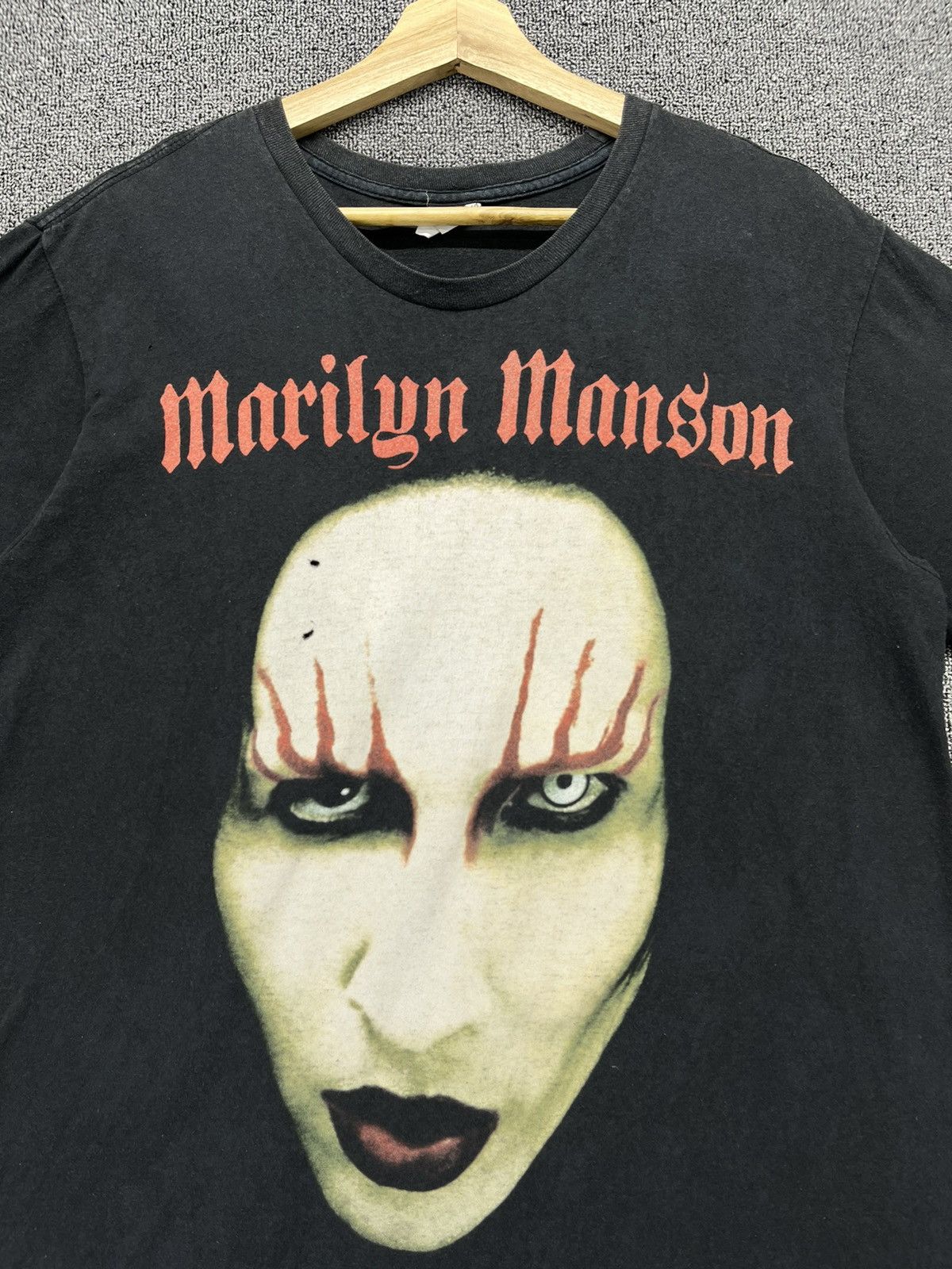 Band Tees Vintage Marilyn Manson Punk Rock Band Tees T Shirts Size US M / EU 48-50 / 2 - 5 Thumbnail