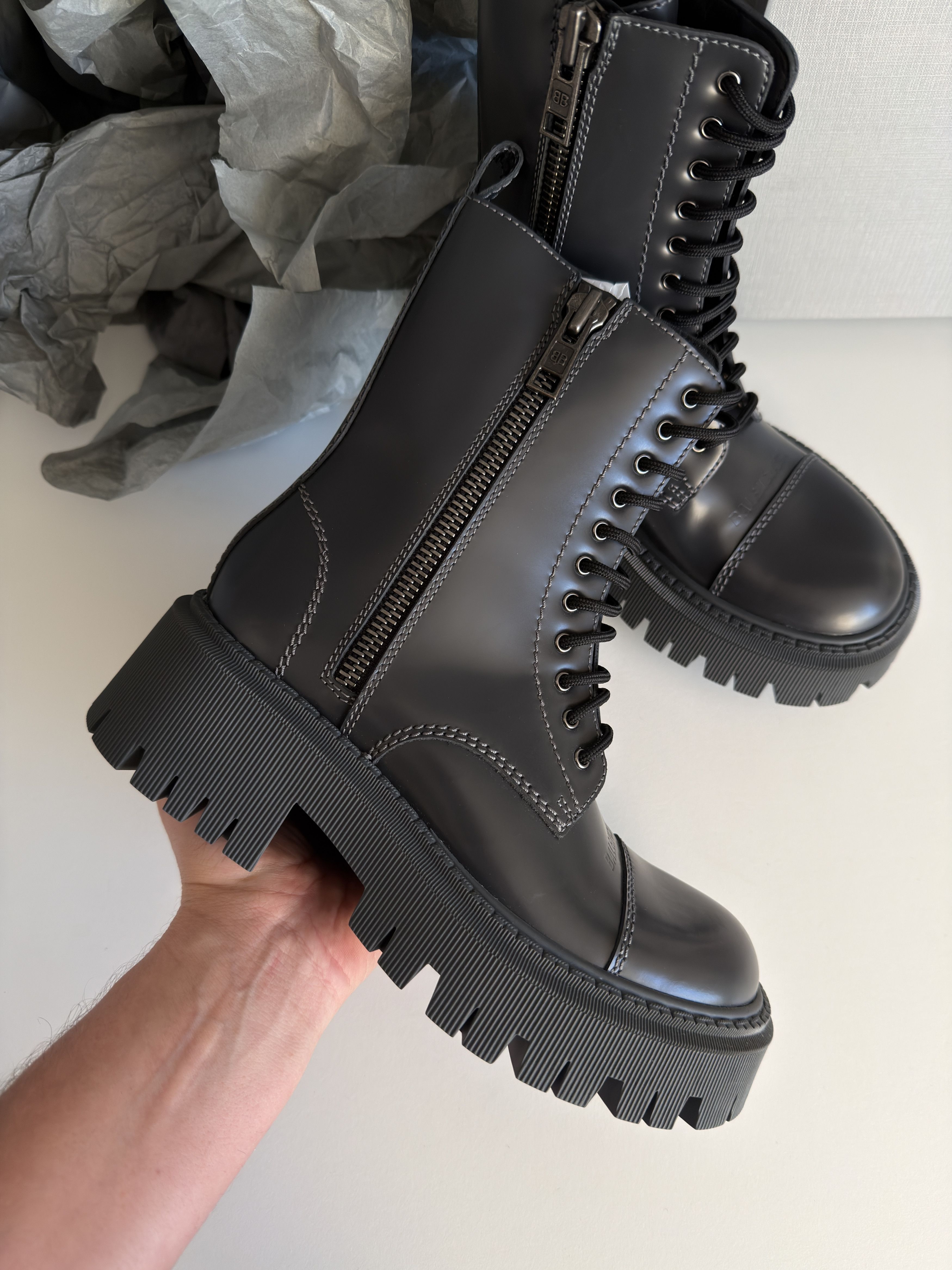 Balenciaga Balenciaga Tractor Boots Size US 6 / IT 36 - 7 Thumbnail