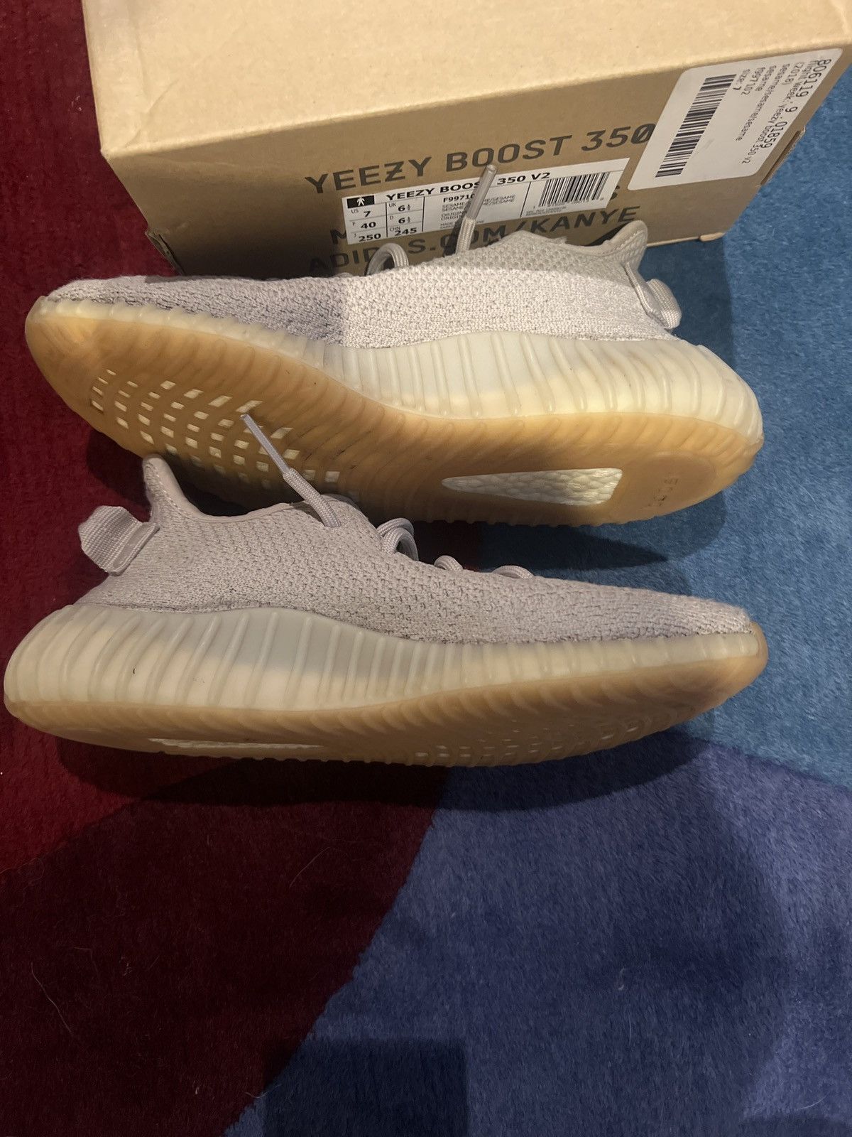 Yeezy Gently used Yeezy Boost 350 V2 Size US 7 / EU 40 - 8 Thumbnail