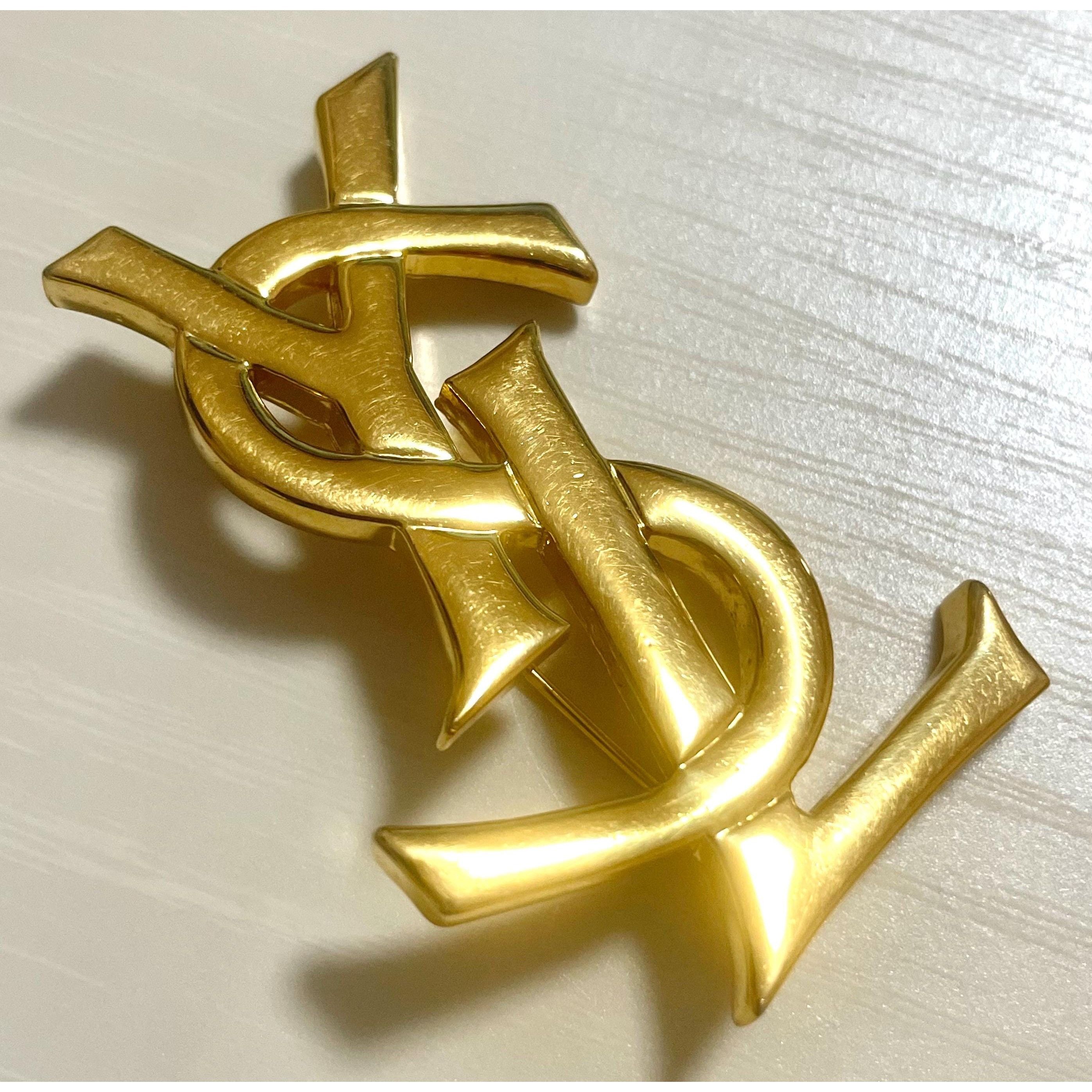 Yves Saint Laurent Vintage Yves Saint Laurent golden YSL logo brooch. Size ONE SIZE - 5 Thumbnail