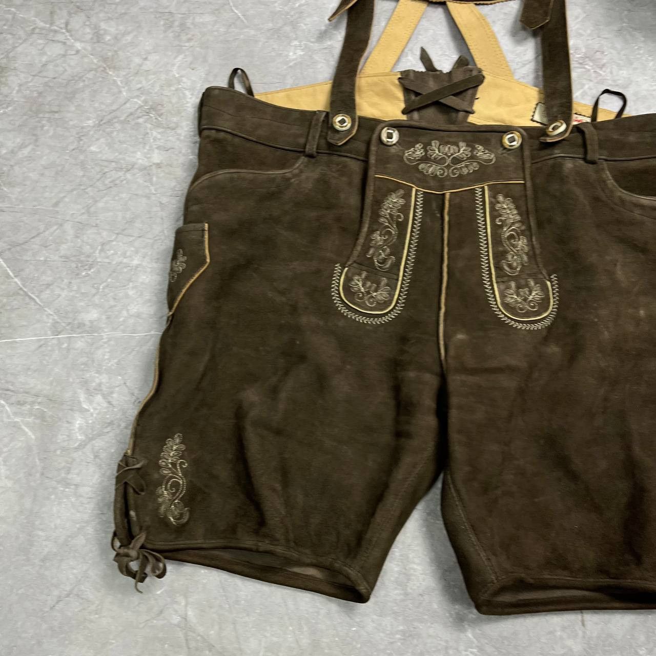 Japanese Brand Vintage Brown Cowboy's Shorts Octoberfest Bavarian Costume Size US 33 - 2 Thumbnail