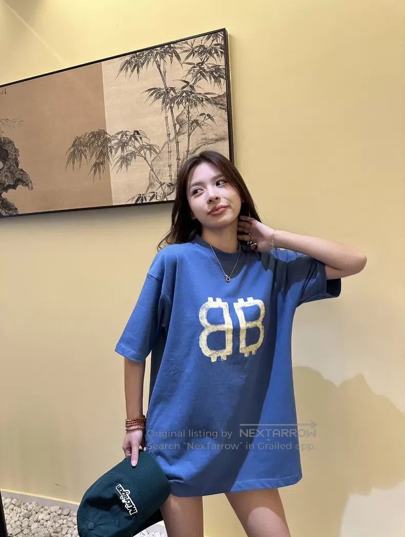 Balenciaga Balenciaga Midnight blue distressed bitcoin logo short-sle Size US XL / EU 56 / 4 - 8 Thumbnail