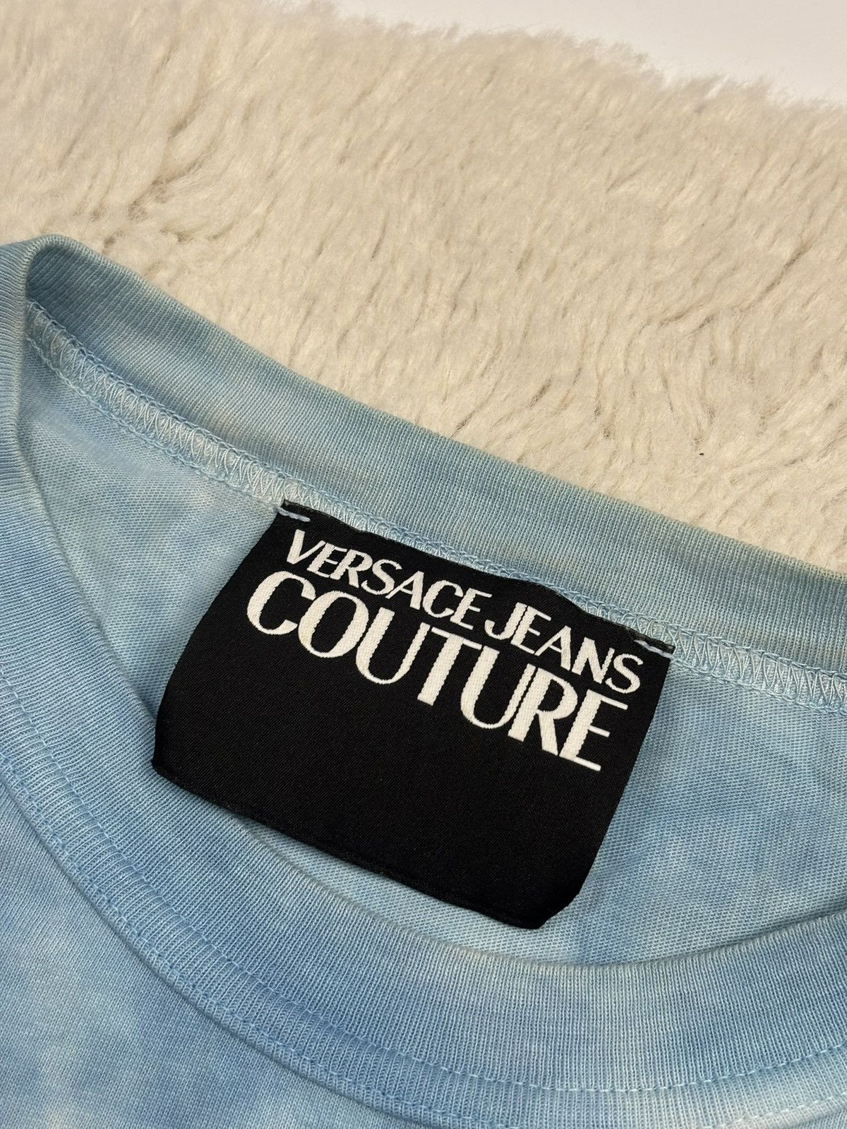 Versace Jeans Couture Versace Jeans Couture Sun Print Luxury T-Shirt Rare Vintage Size US M / EU 48-50 / 2 - 4 Thumbnail