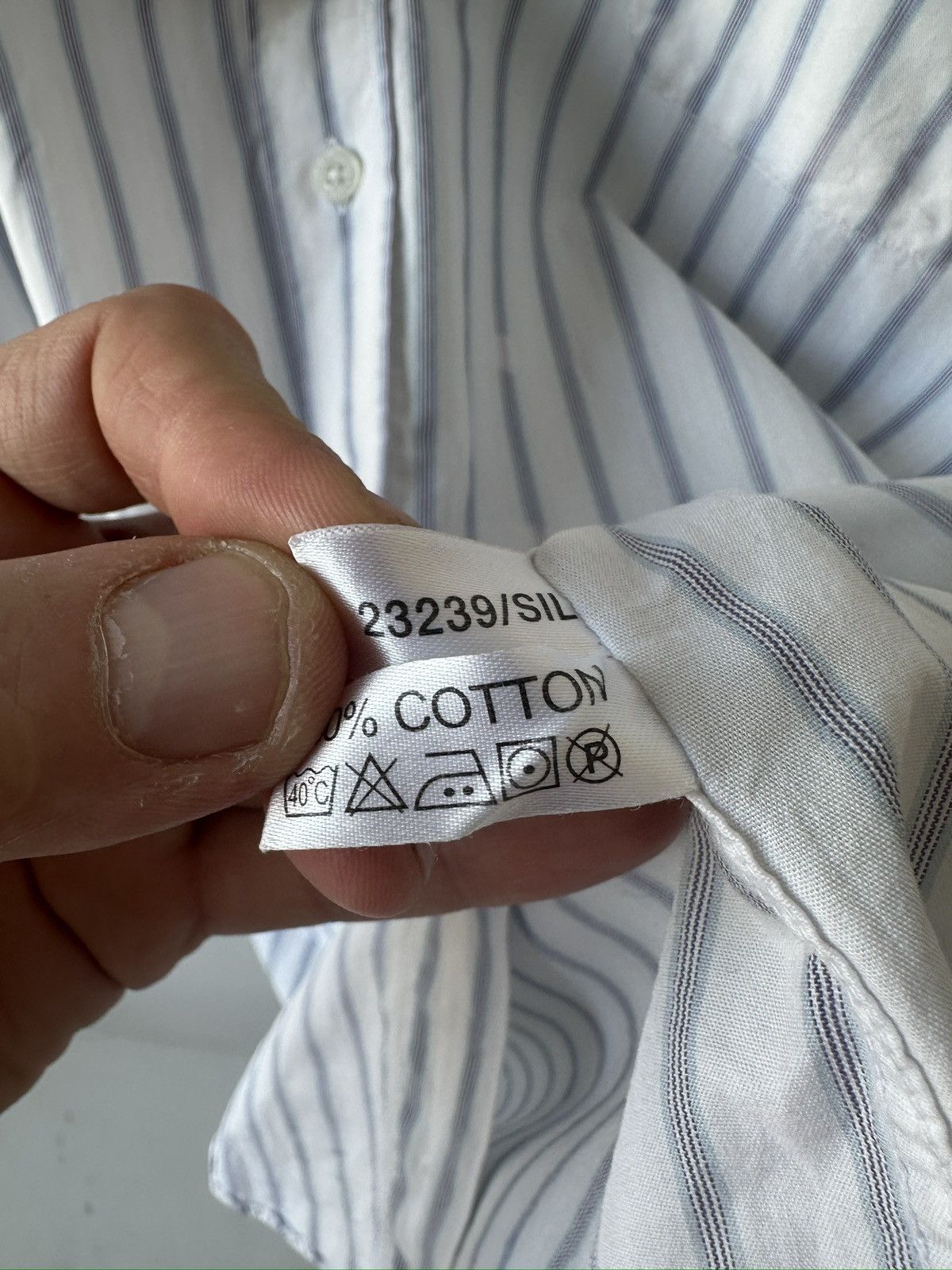 Yves Saint Laurent Yves Saint Laurent button shirt Size US XL / EU 56 / 4 - 7 Thumbnail