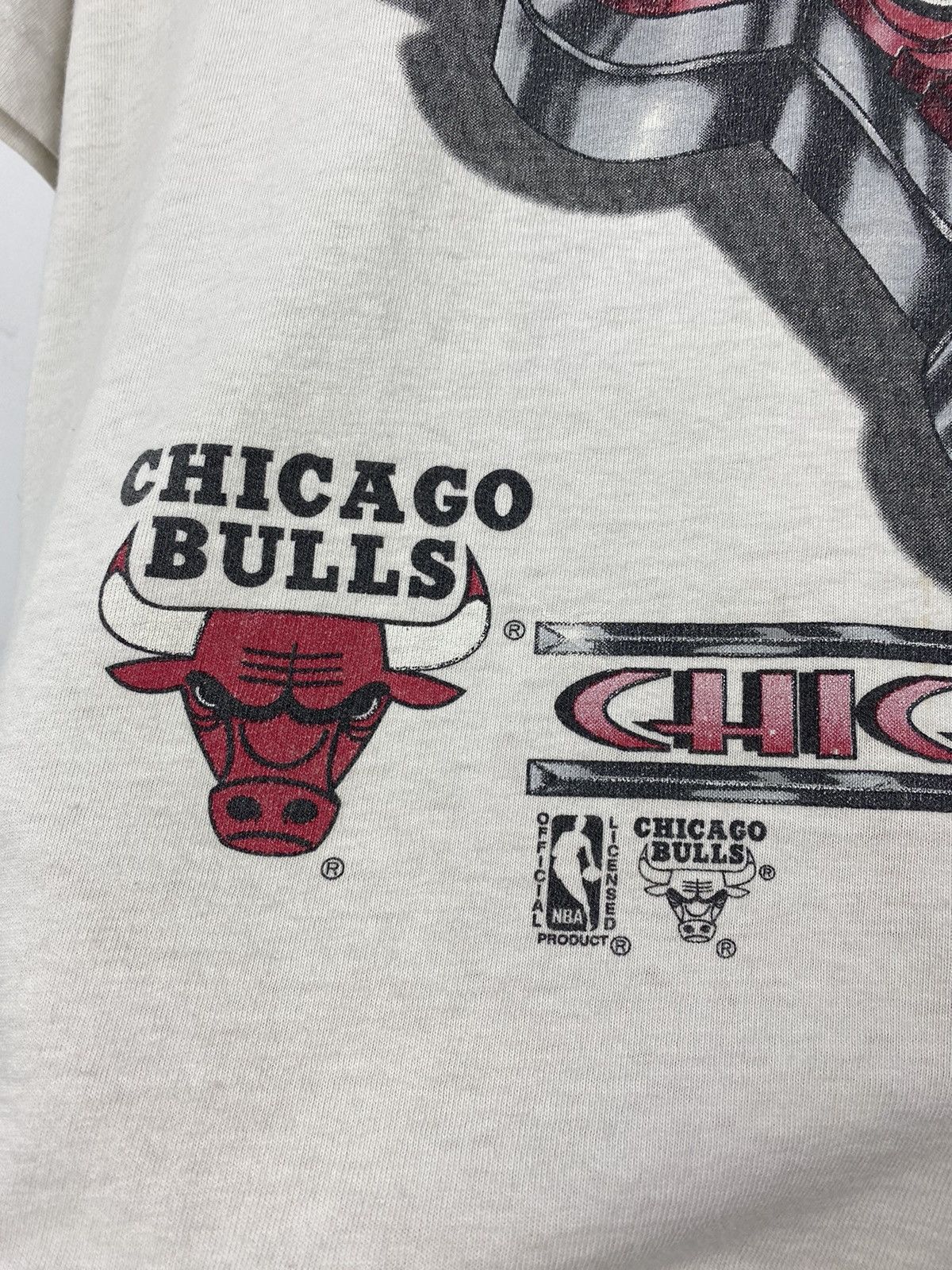 NBA Vintage Chicago Bulls T Shirt Magic Johnson Tee Lakers Suns Size US L / EU 52-54 / 3 - 3 Thumbnail