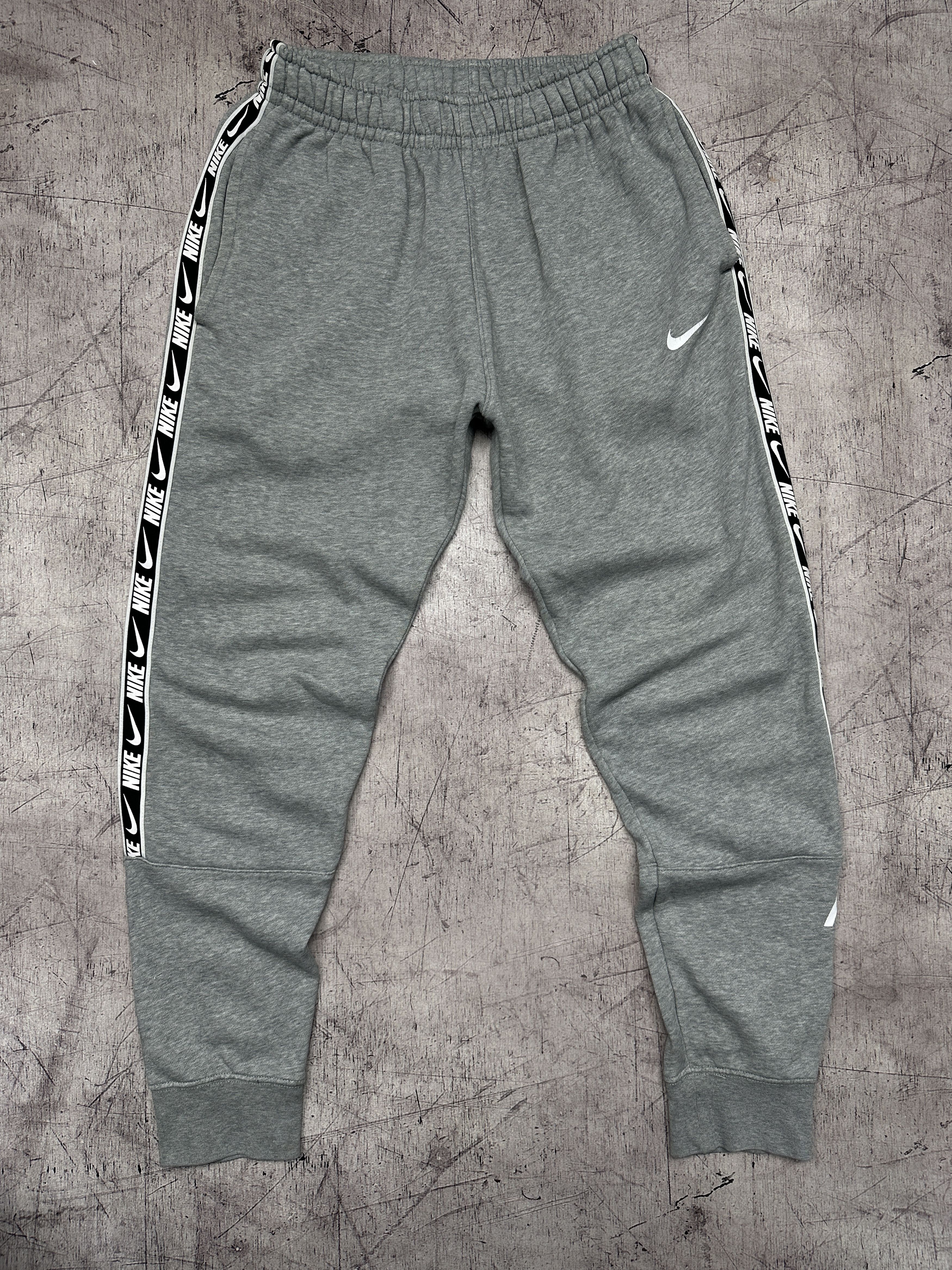 Nike Nike Vintage Mens Sweatpants Track Pants Size US 30 / EU 46 - 1 Thumbnail