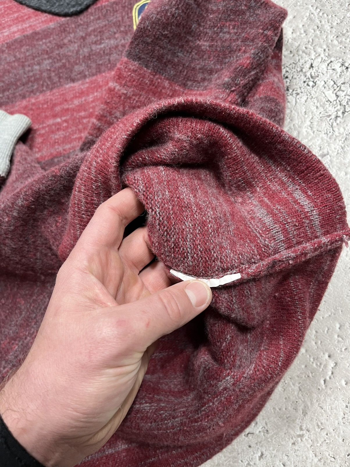 Replay Replay Knit Wool V Neck Sweater Burgundy Striped Crest Size US L / EU 52-54 / 3 - 13 Thumbnail