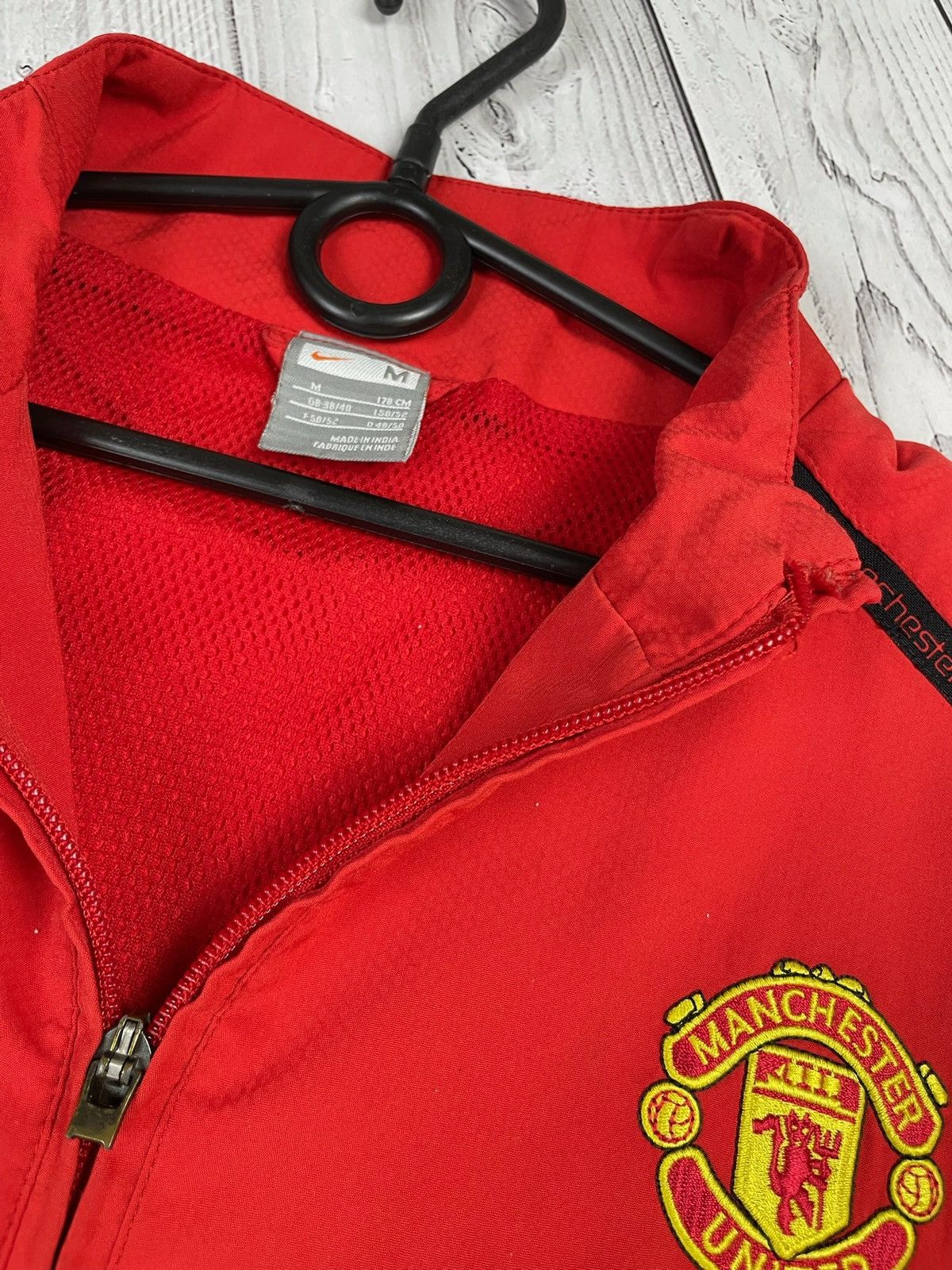 Nike Vintage nike Manchester United soccer jacket size M rare Size US M / EU 48-50 / 2 - 6 Thumbnail